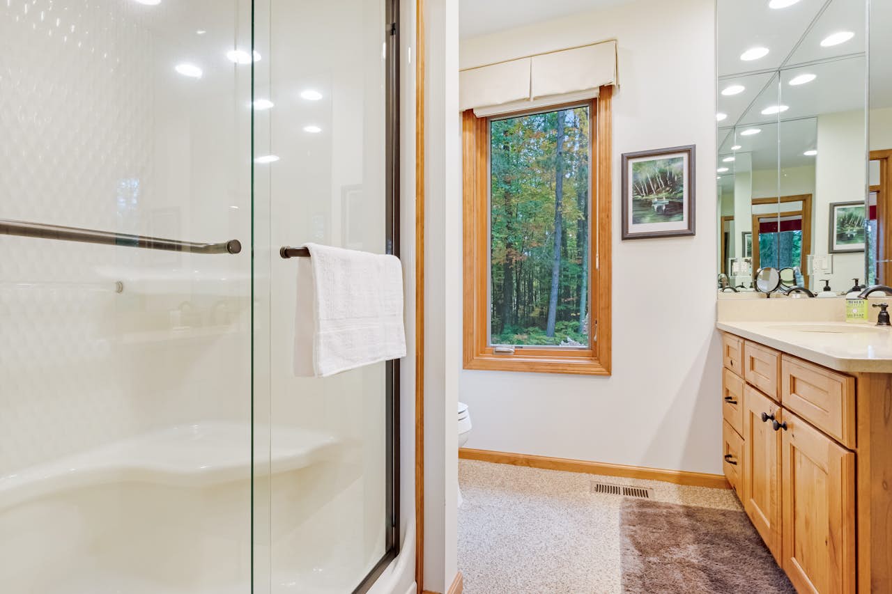 Director's House 2 BD Vacation Rental in Manitowish Waters, WI Vacasa