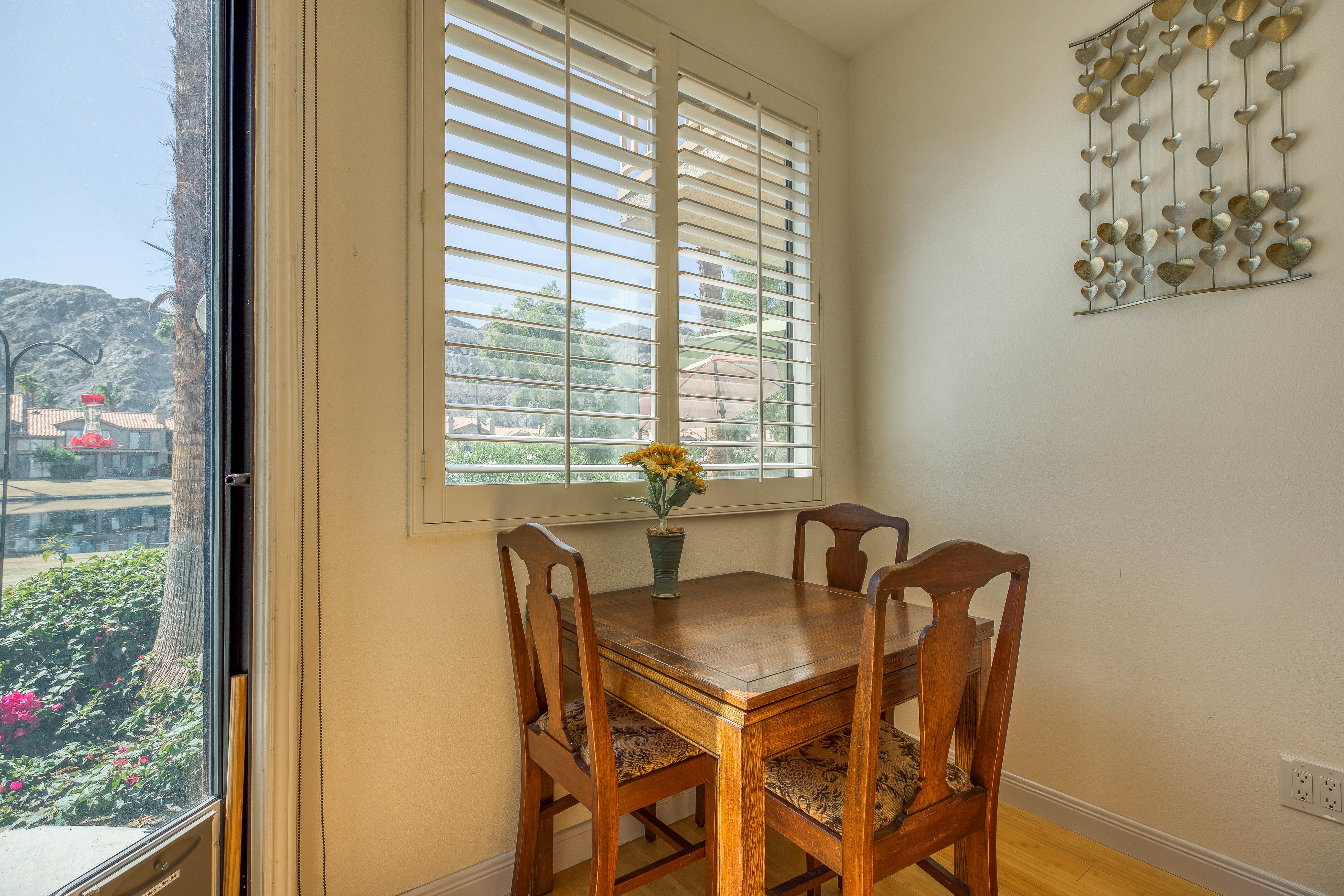 Mountain View Escape