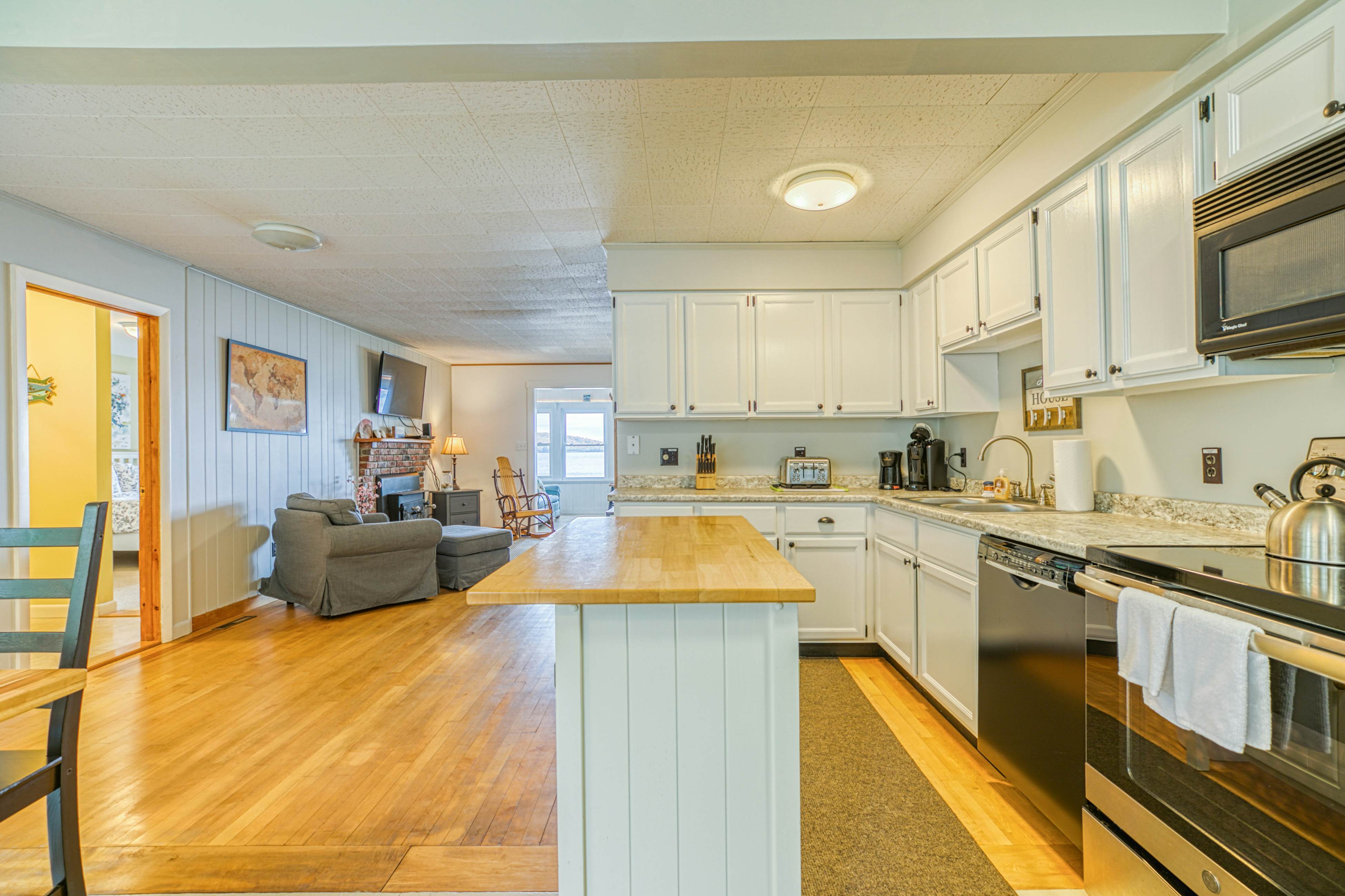 White Lobster Cottage