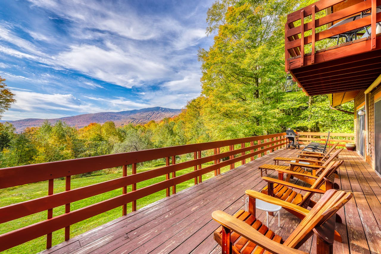 Mountain getaway. Вермонт отель. Туризм в штате Вермонт отель. Waitsfield, VT. Sugarbush Resort.