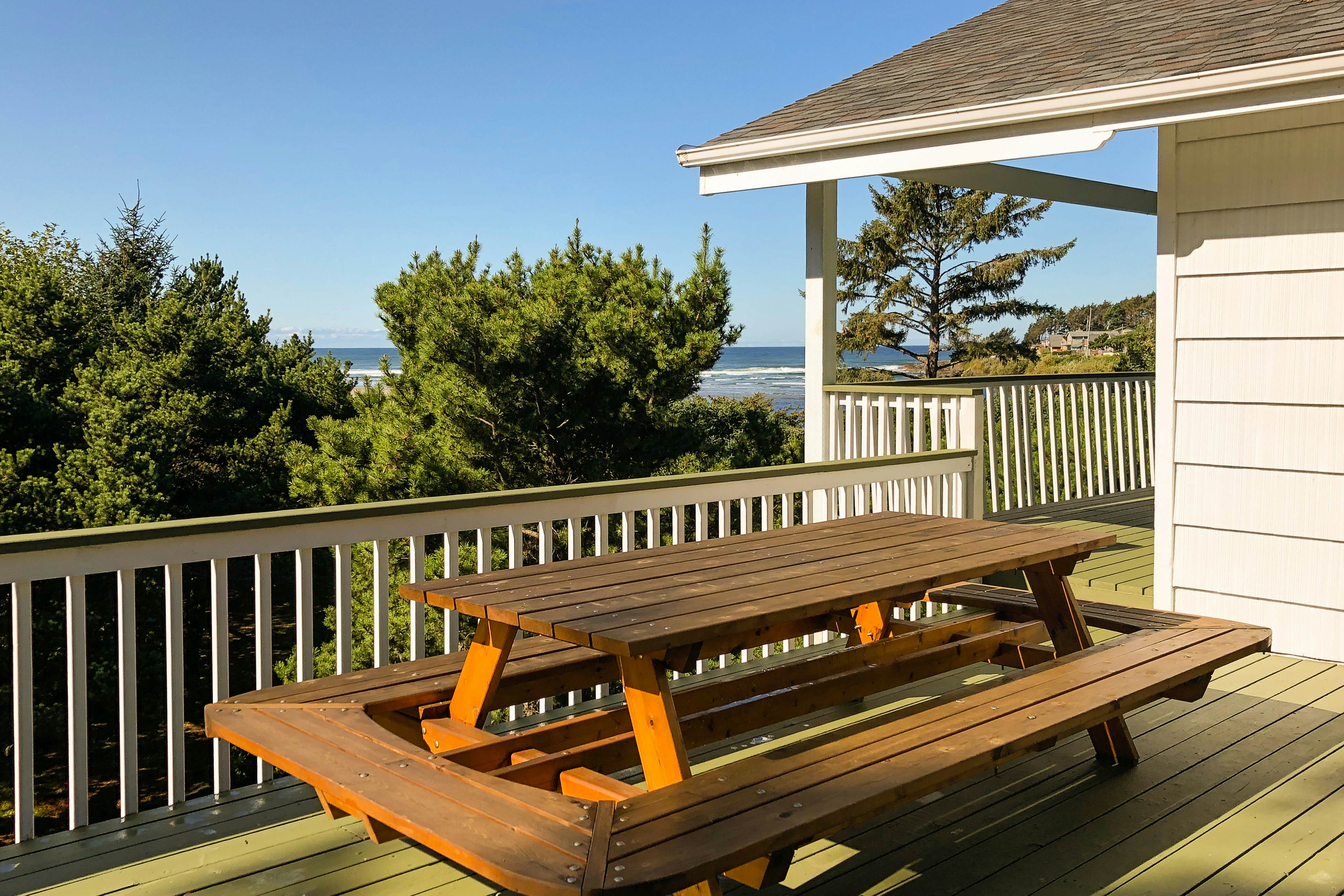 Hidden Luxury Beachfront Estate