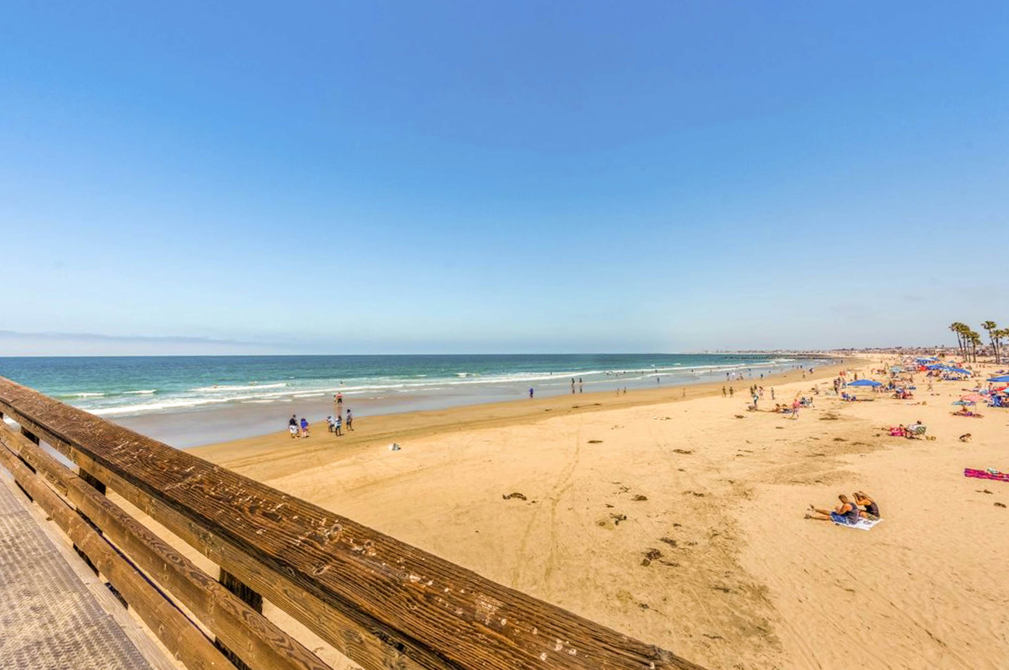 Newport Vacation Memories -Upstairs