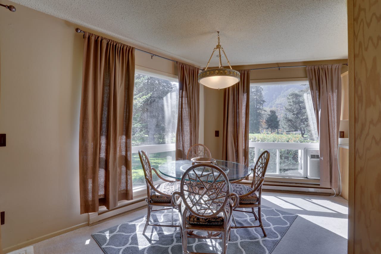 Fairway Condos Retreat 2 BD Vacation Rental in Welches, OR Vacasa