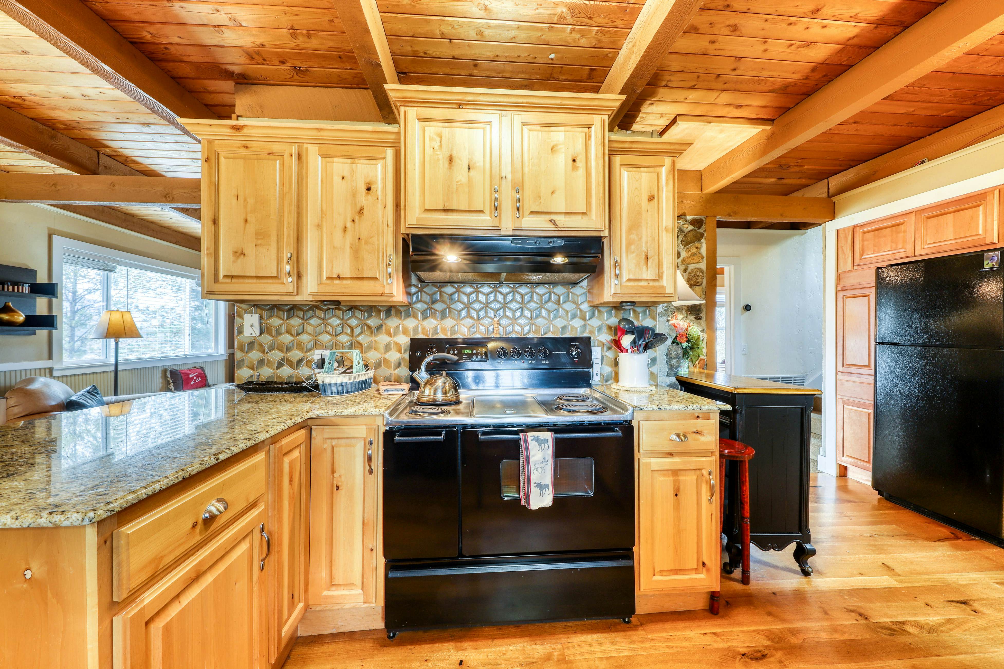 Paradise Cottage on the Lake 2 BD Donnelly, ID Vacation Rental Vacasa