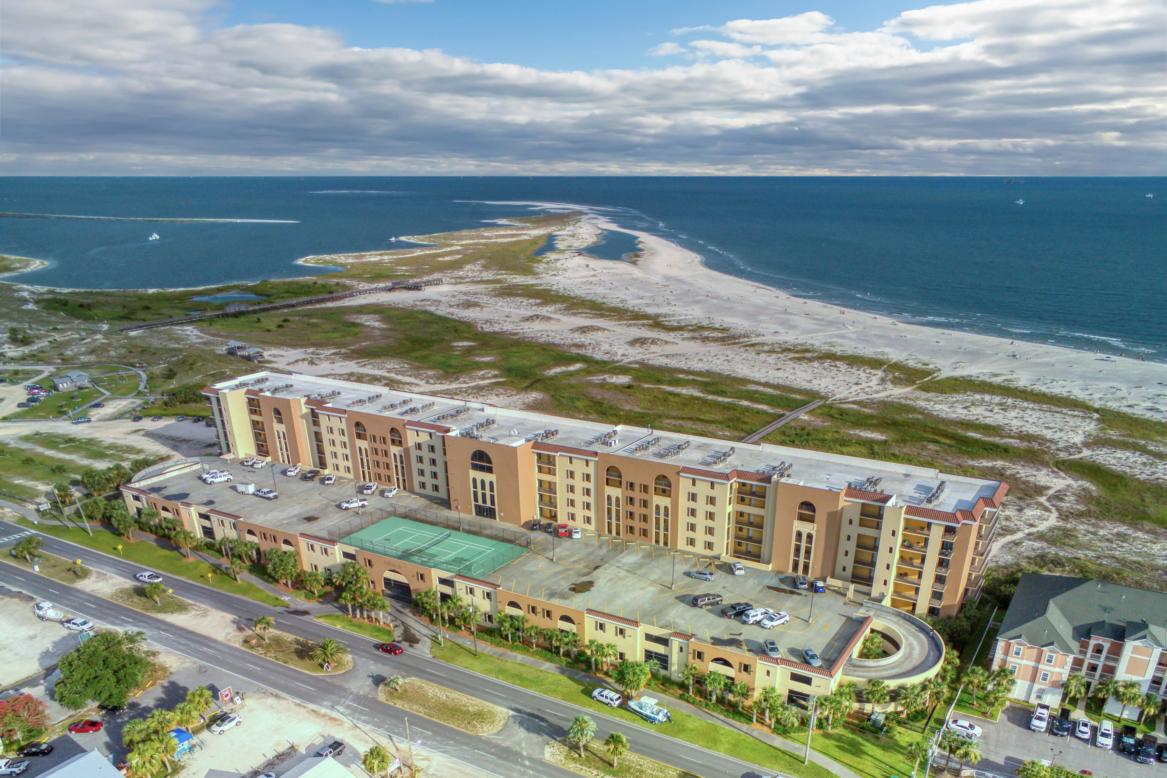 Holiday Isle 707 3 BD Dauphin Island, AL Vacation Rental Vacasa