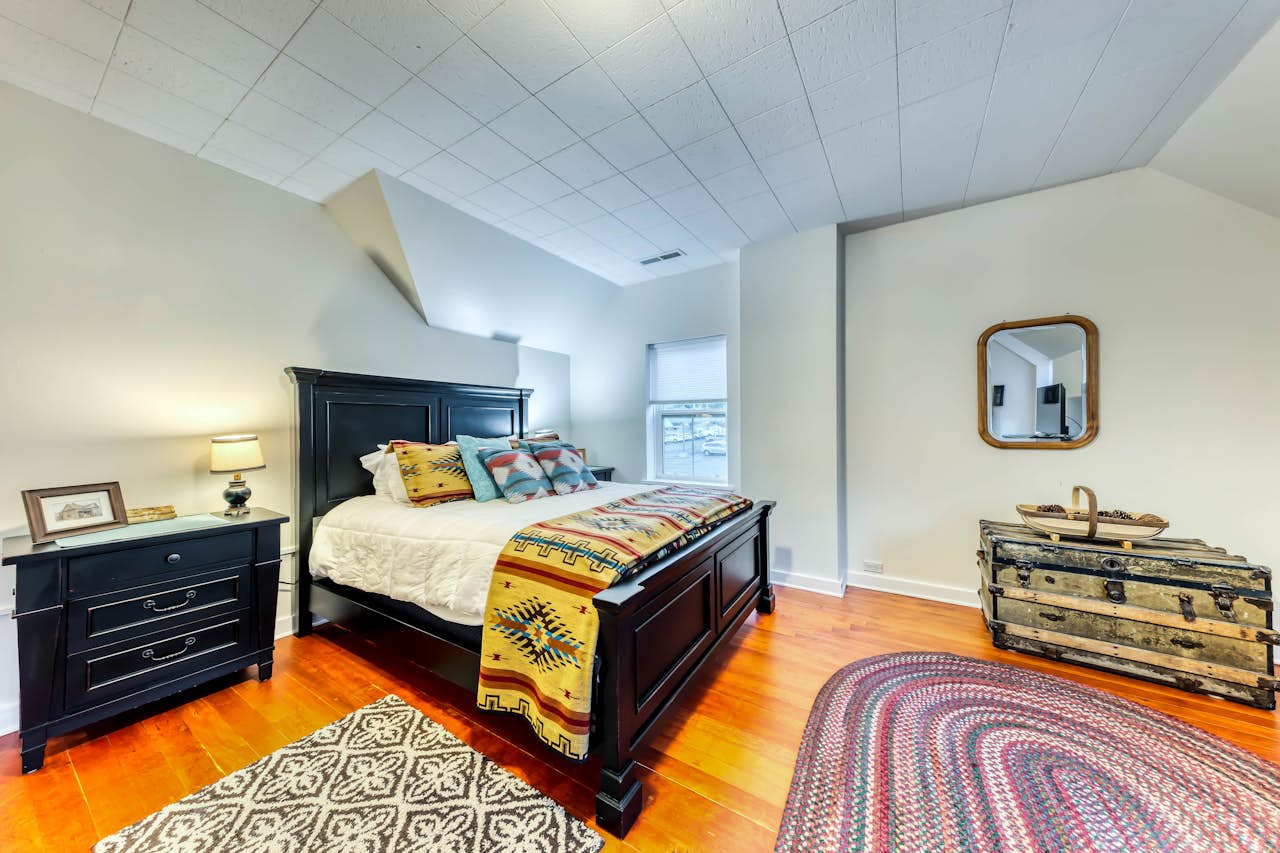 The Old Mayor's House 2 BD Vacation Rental in Cedar City, UT Vacasa