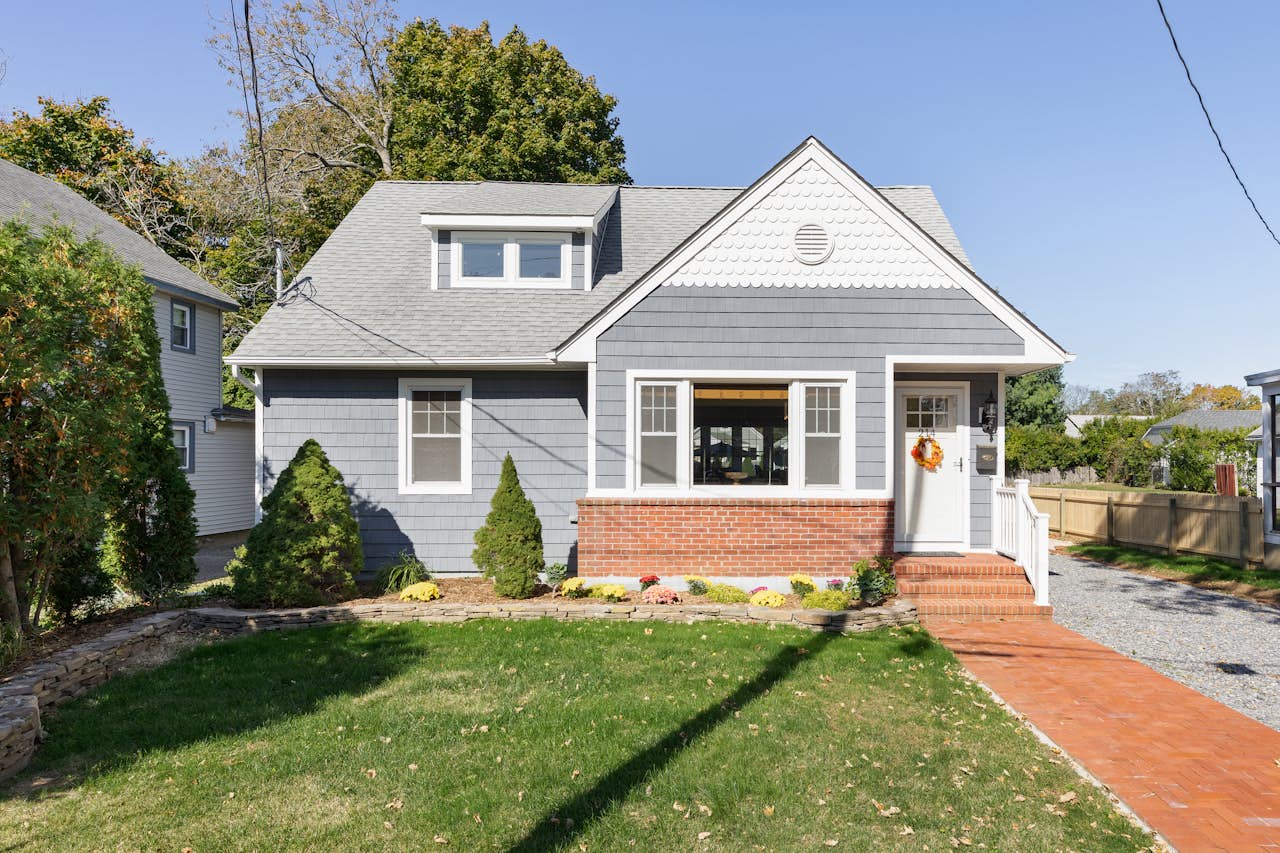 Greenport Village Vacationer's Delight 3 BD Greenport, NY Vacation