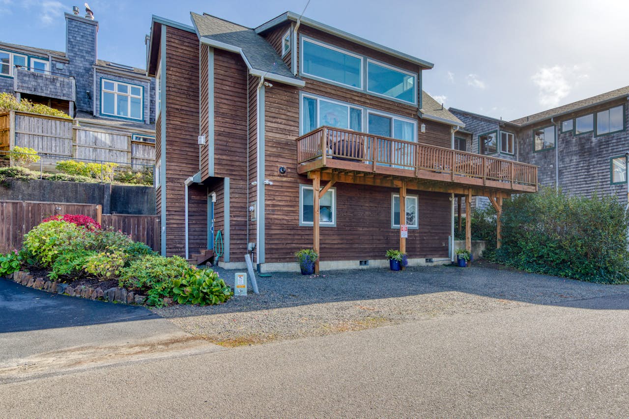 Manzanita Oak Shores (MCA 1485) 3 BD Vacation Rental in Manzanita