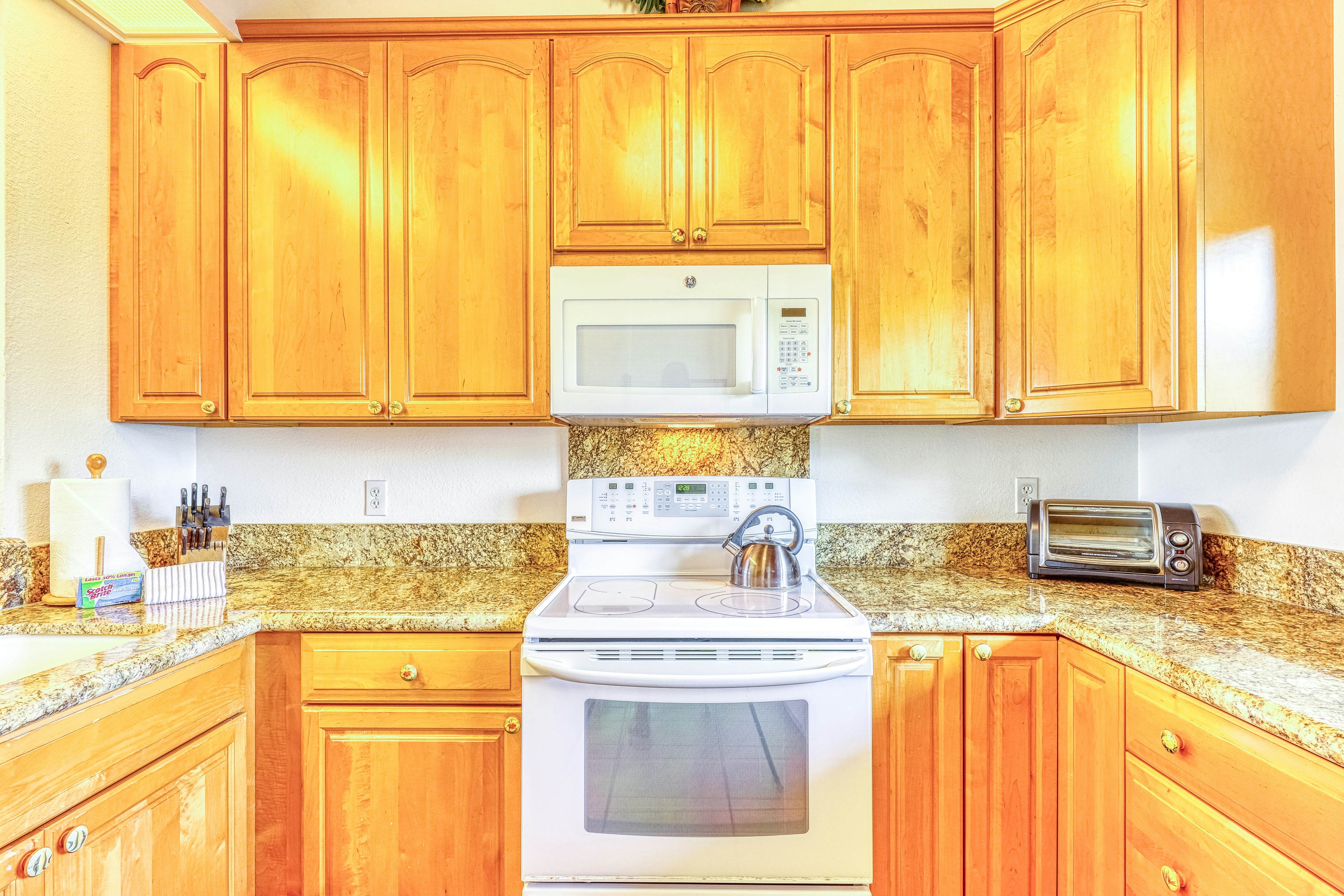 Keauhou Surf & Racquet 7-302