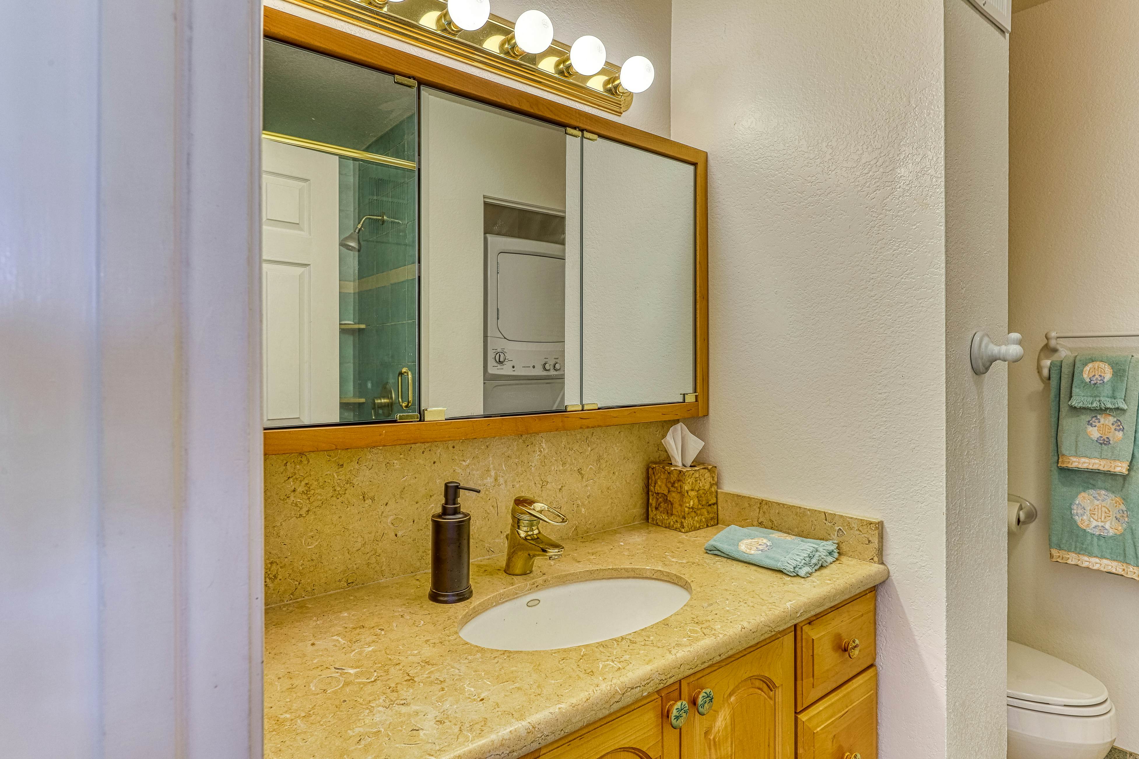 Keauhou Surf & Racquet 7-302