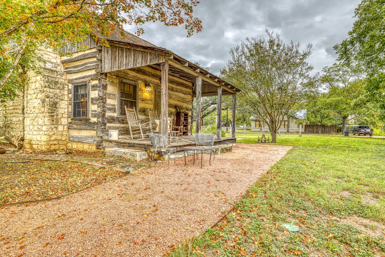 Caroline's Cabin on the Creek 1 BD Vacation Rental in Fredericksburg