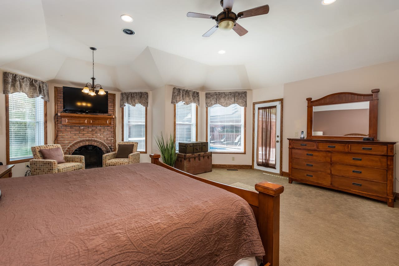 The Brooklyn Estate 5 BD Vacation Rental in West Ocean City, MD Vacasa