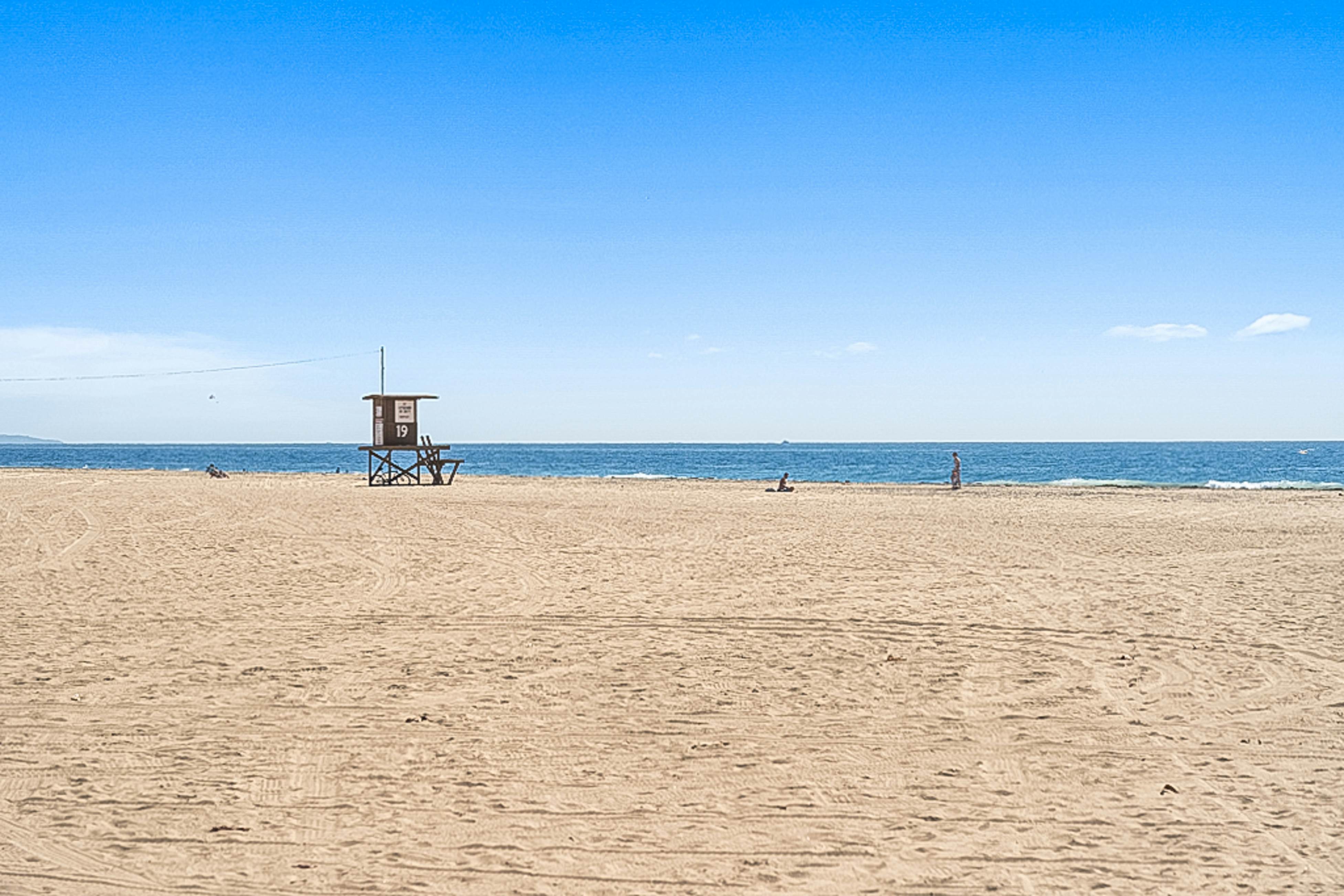 Newport Vacation Memories -Upstairs