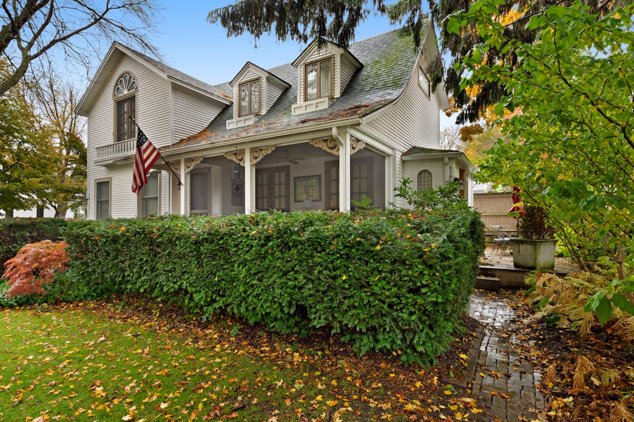 Butlers Quarters 1 BD Vacation Rental in Saugatuck, MI Vacasa