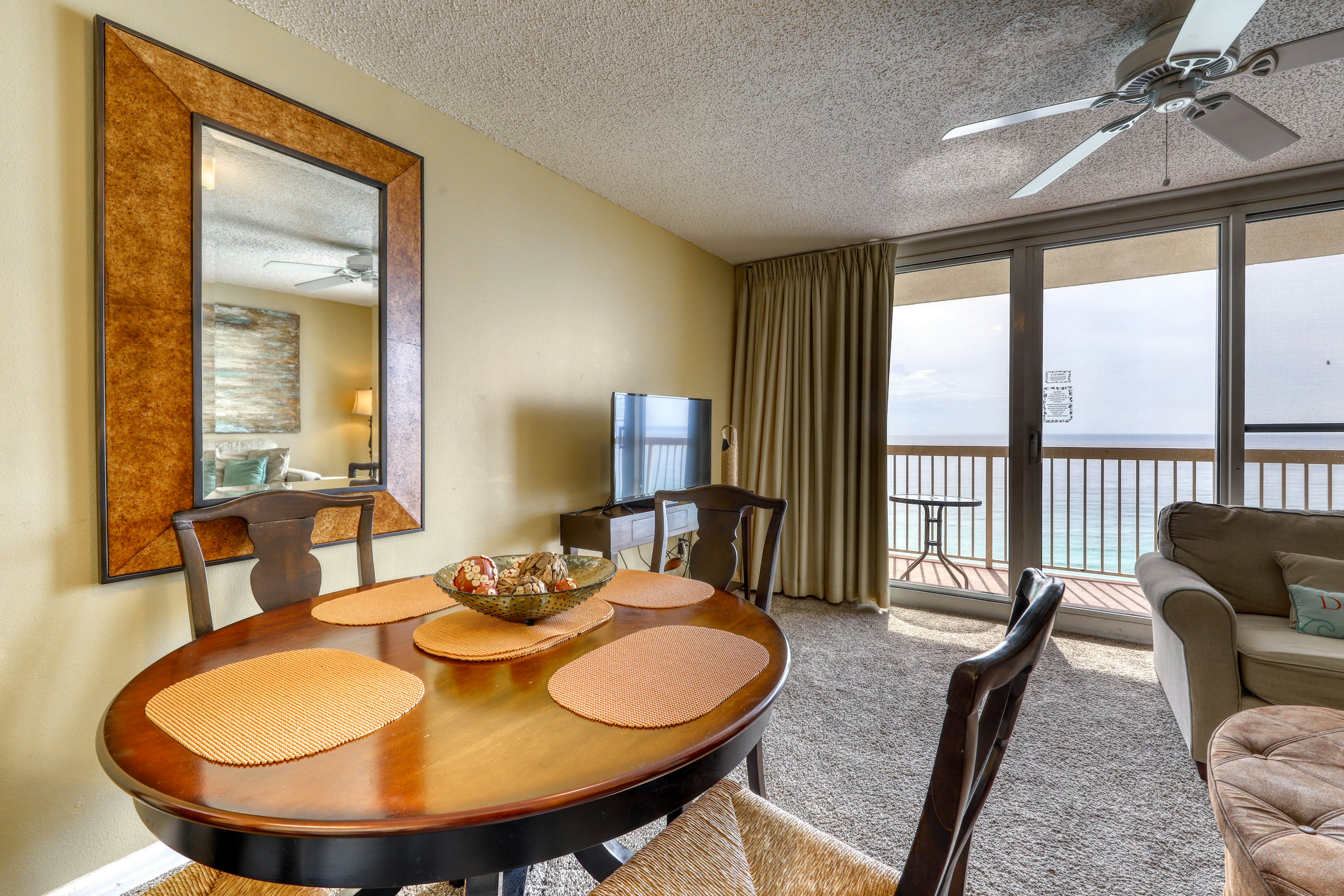 Pelican Beach Resort 1802