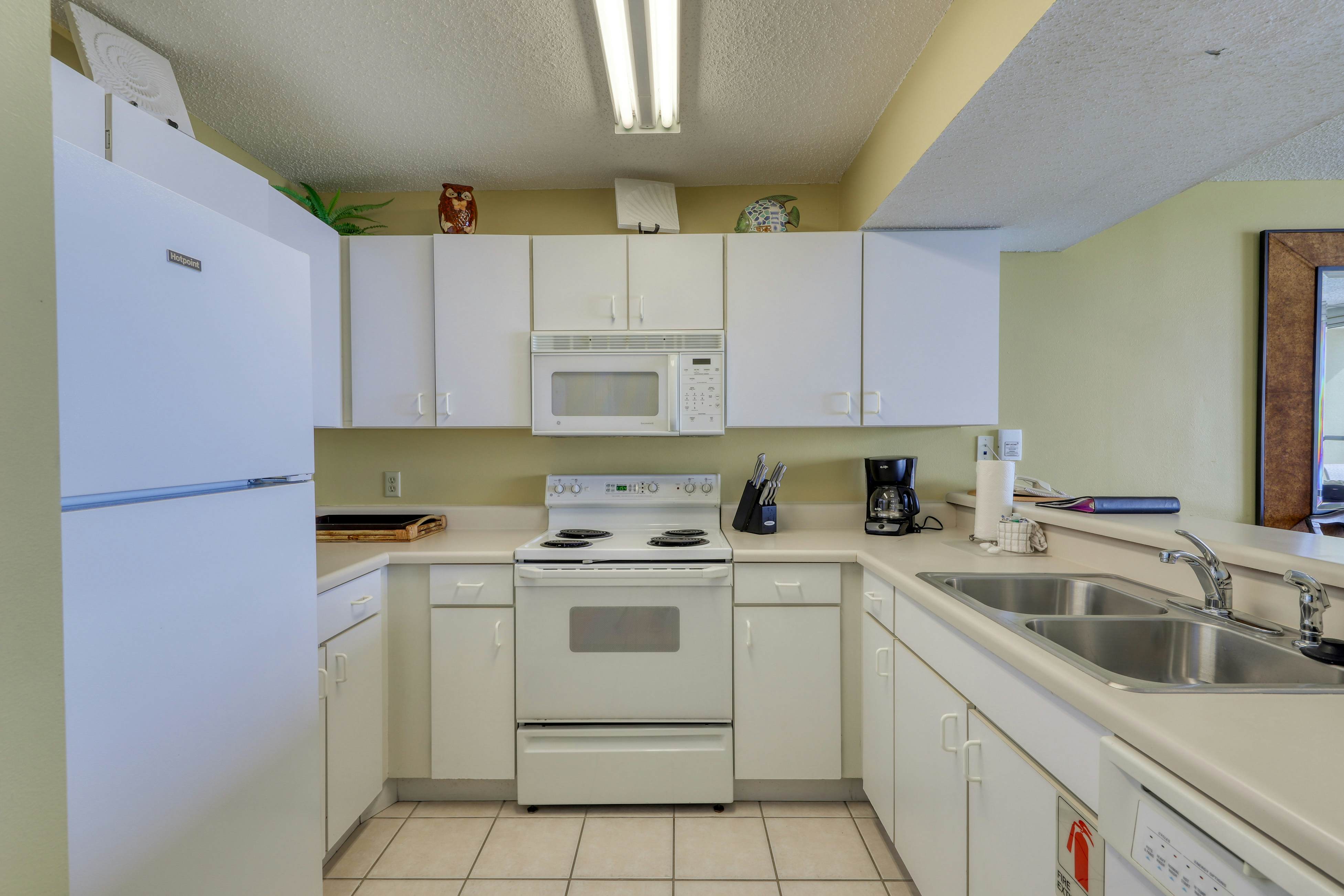 Pelican Beach Resort 1802