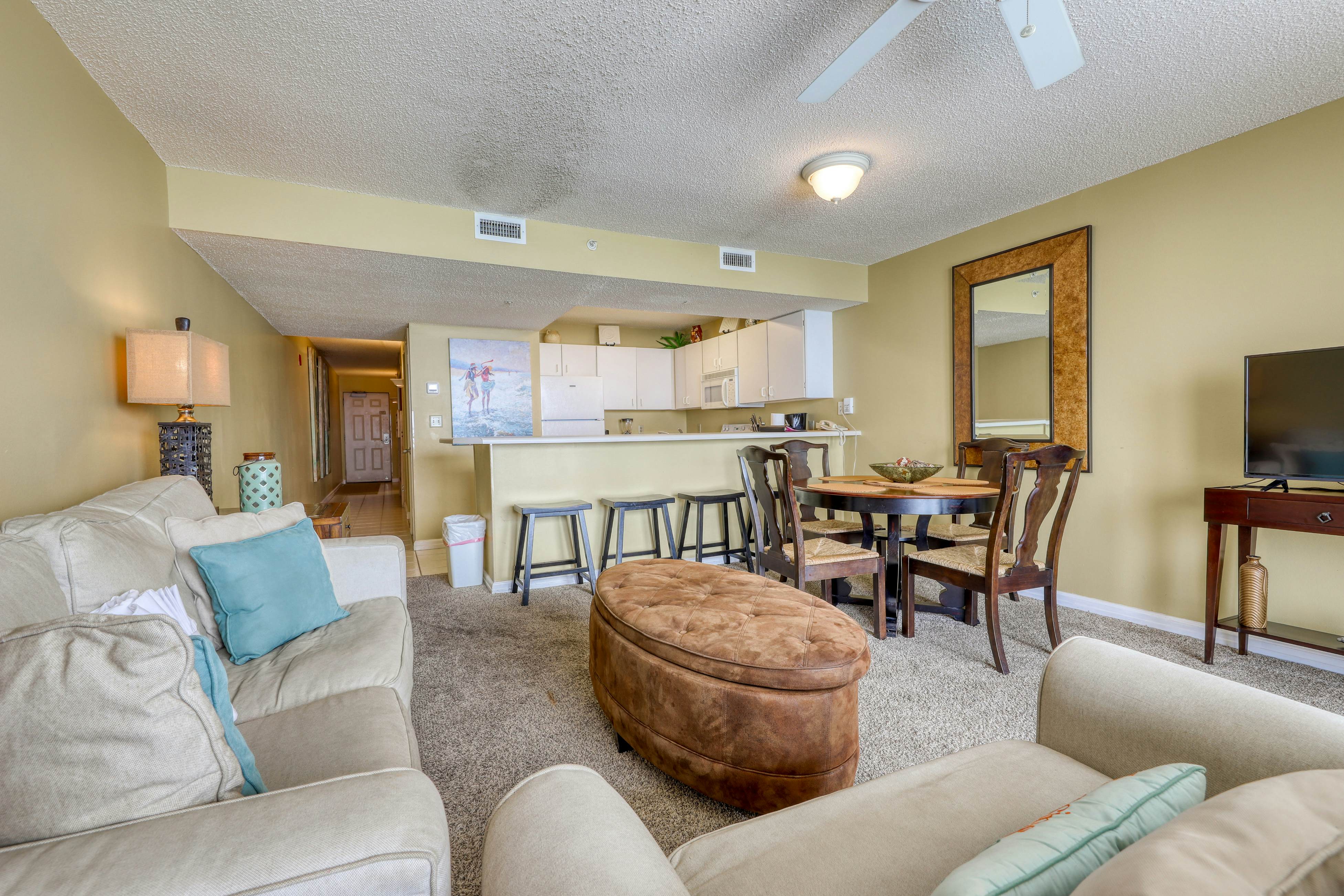 Pelican Beach Resort 1802