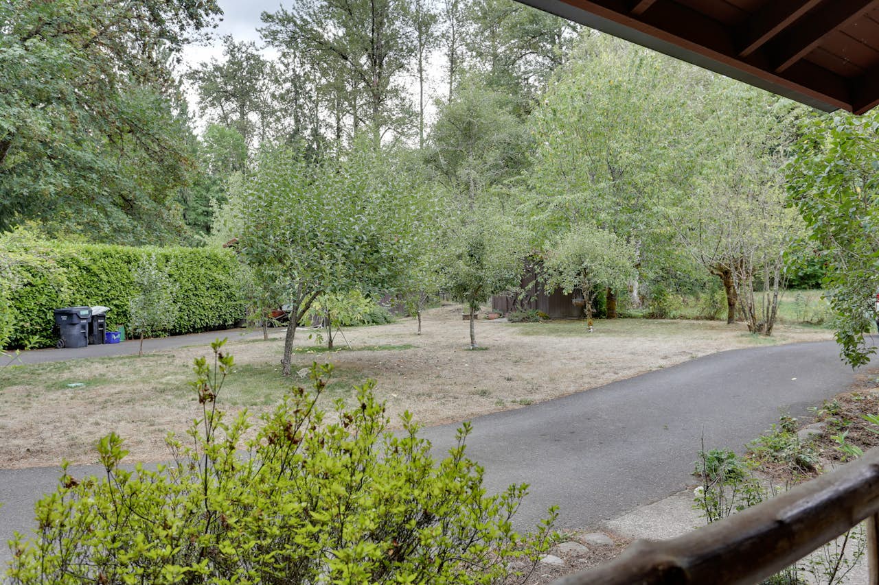 Molalla River Cottage 1 BD Vacation Rental in Molalla, OR Vacasa