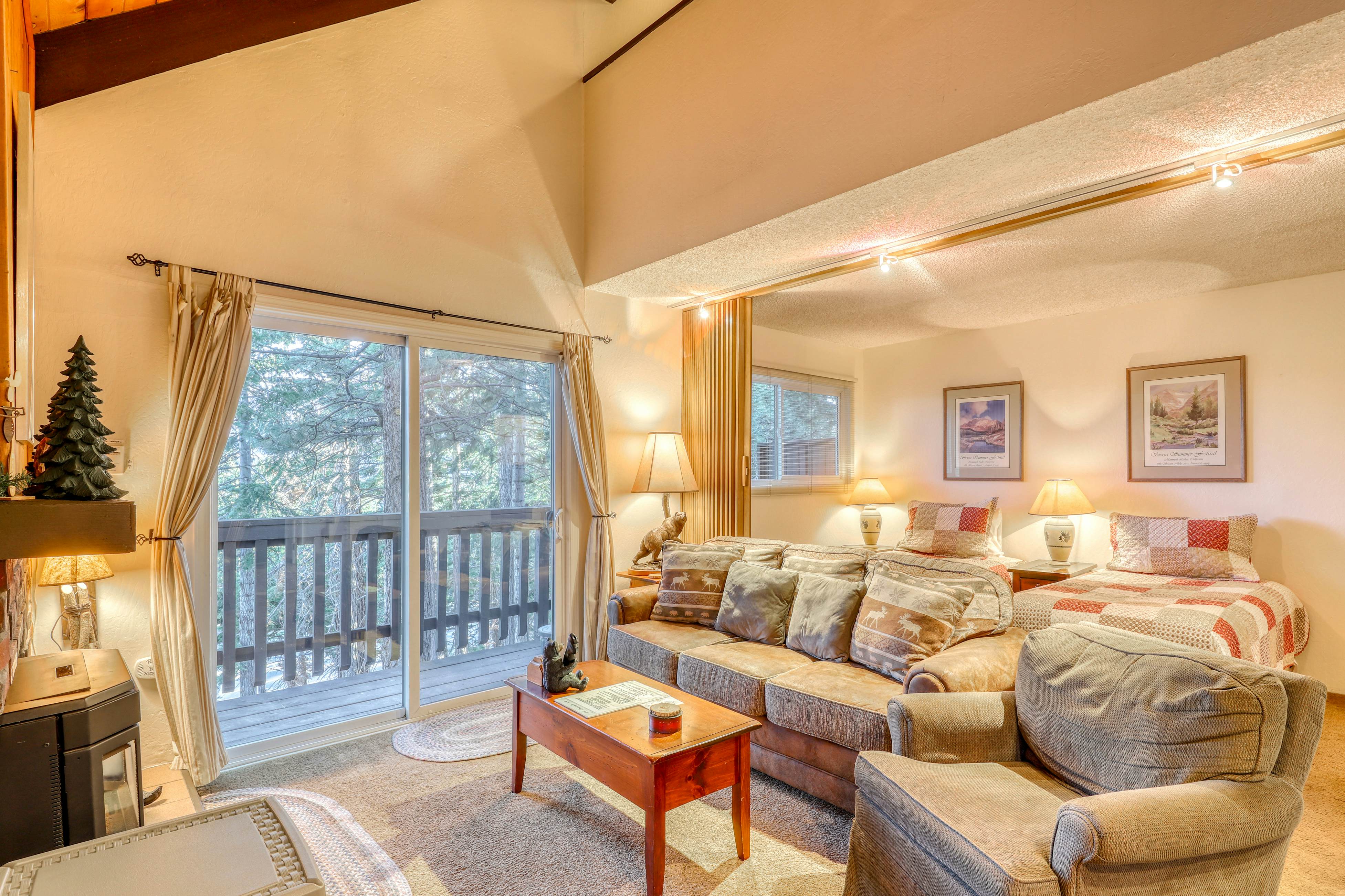 Mammoth View Villas 35