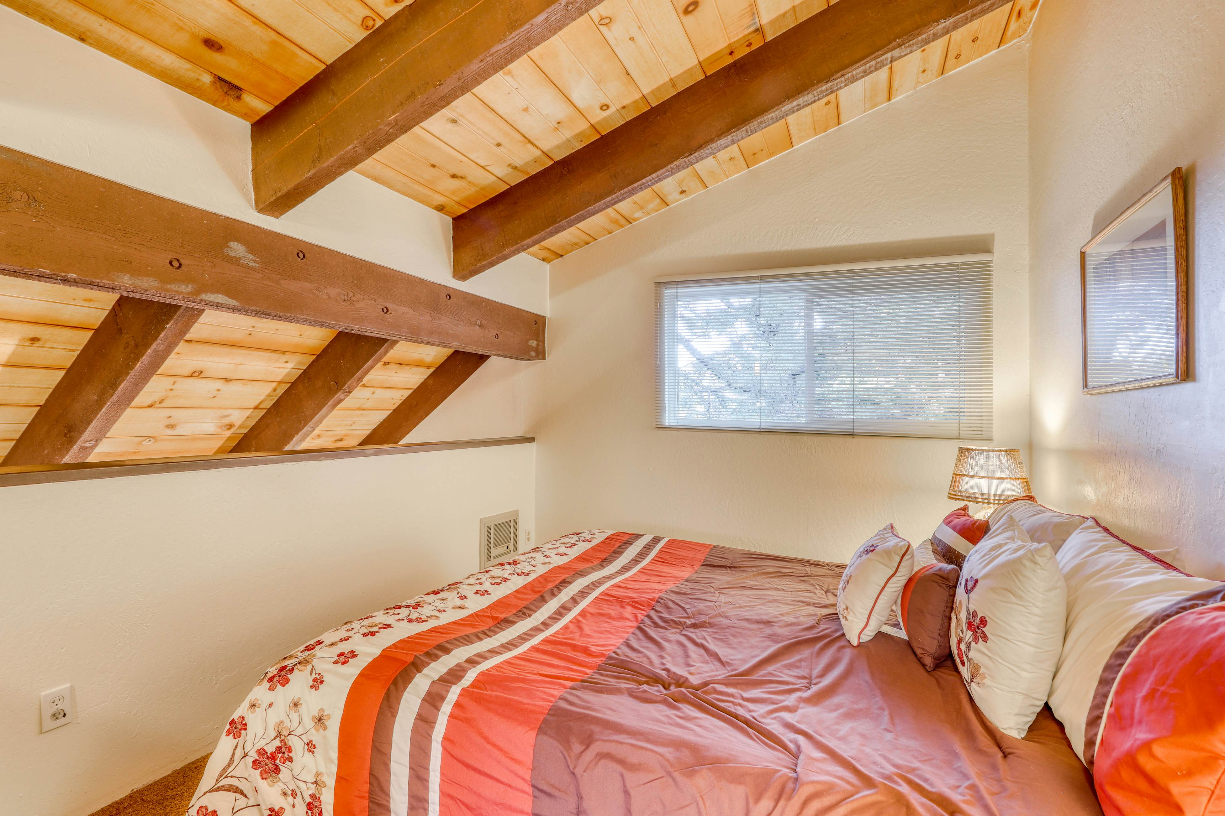 Mammoth View Villas 35