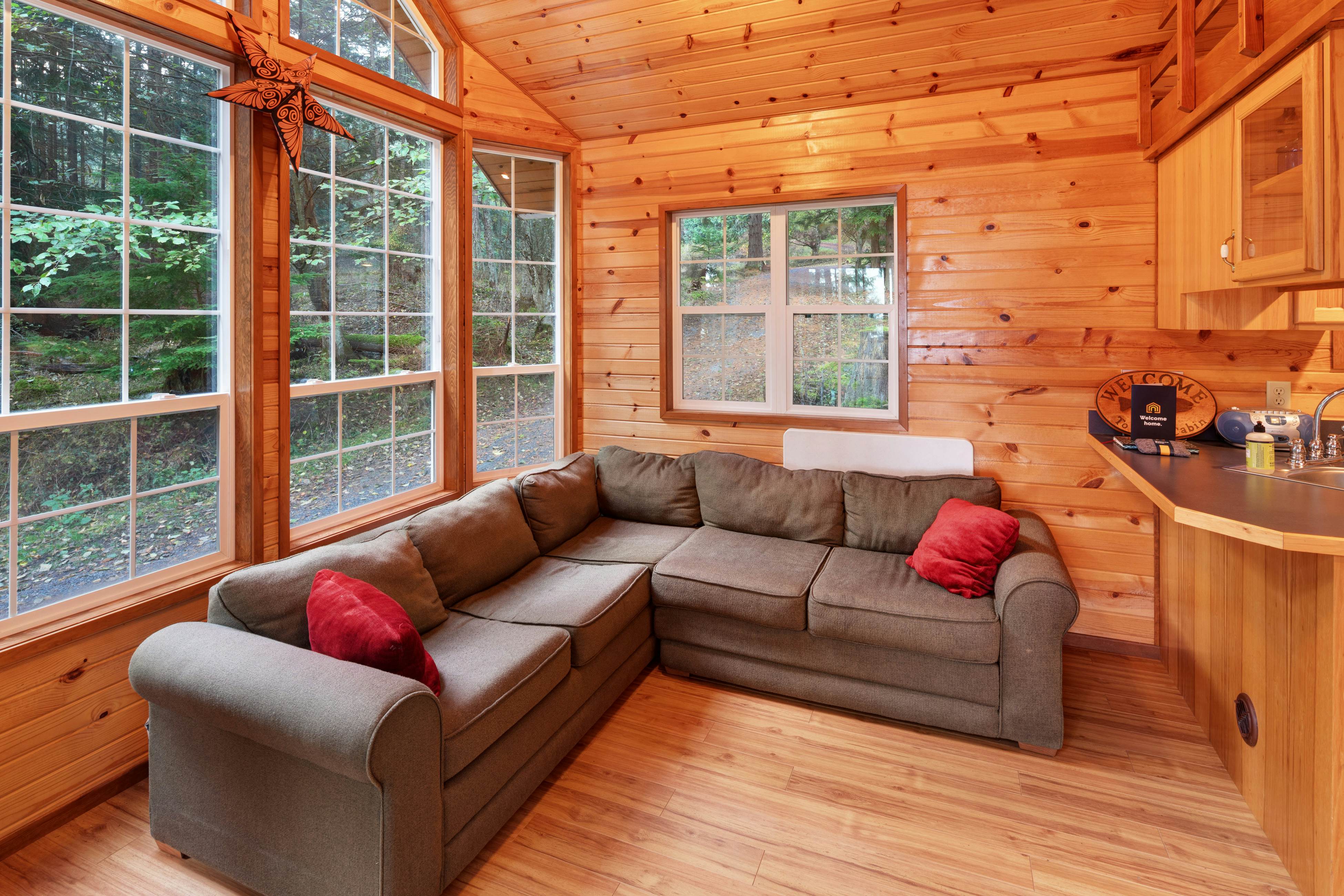 Racoon Retreat 1 BD Eastsound, WA Vacation Rental Vacasa