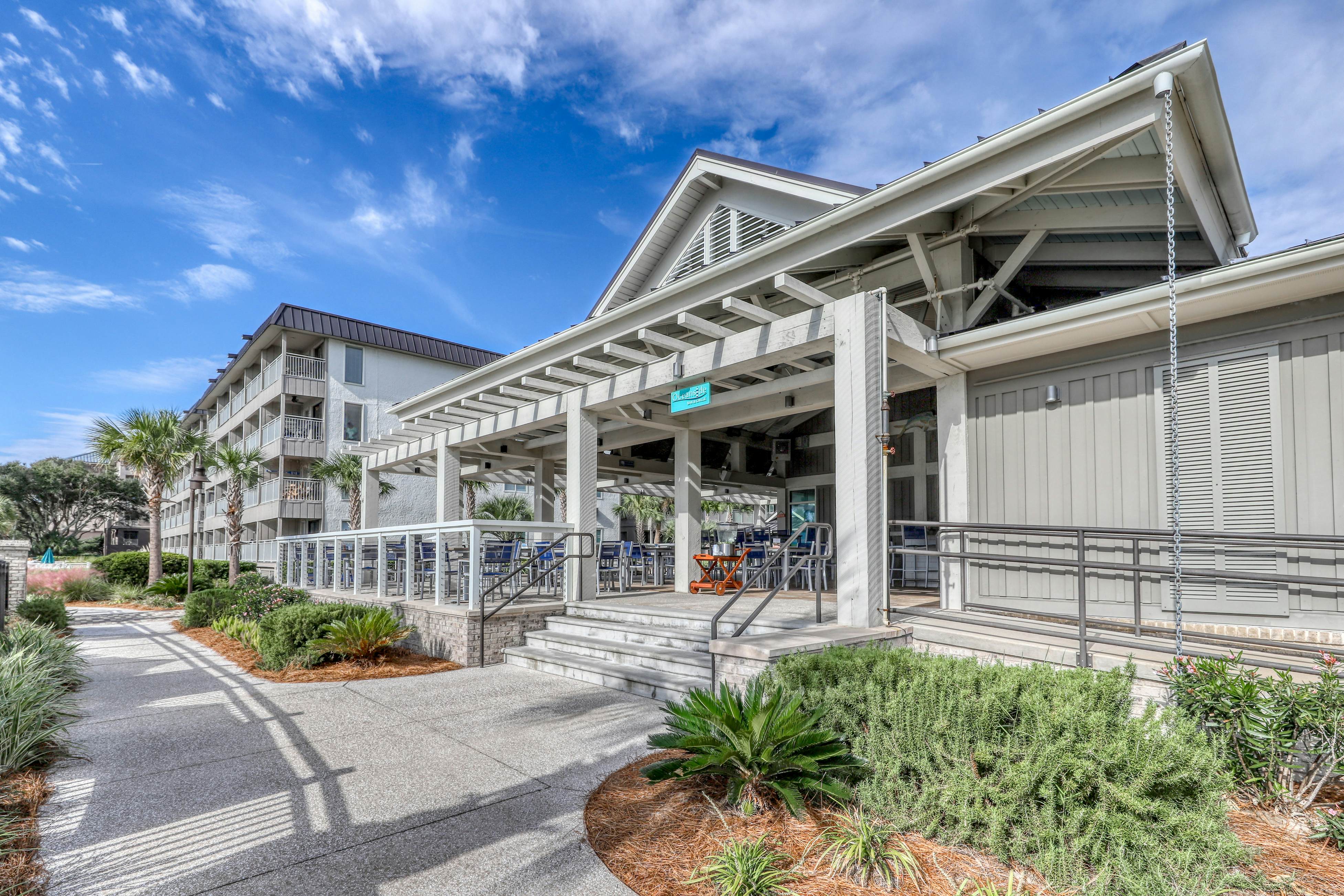 Pink Pineapple 1 BD Hilton Head, SC Vacation Rental Vacasa