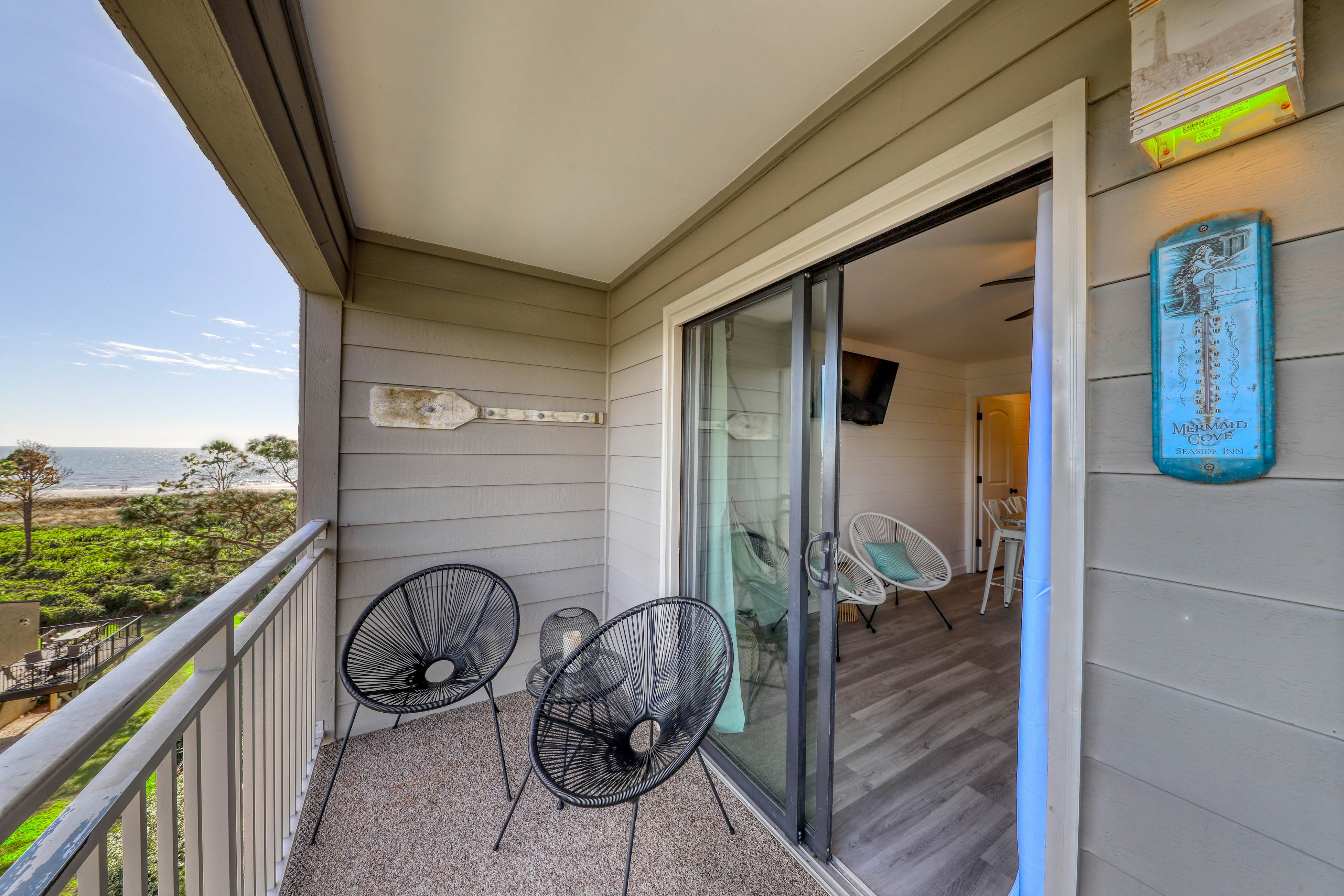 Carolina Beach Club 427 /  Pineapple