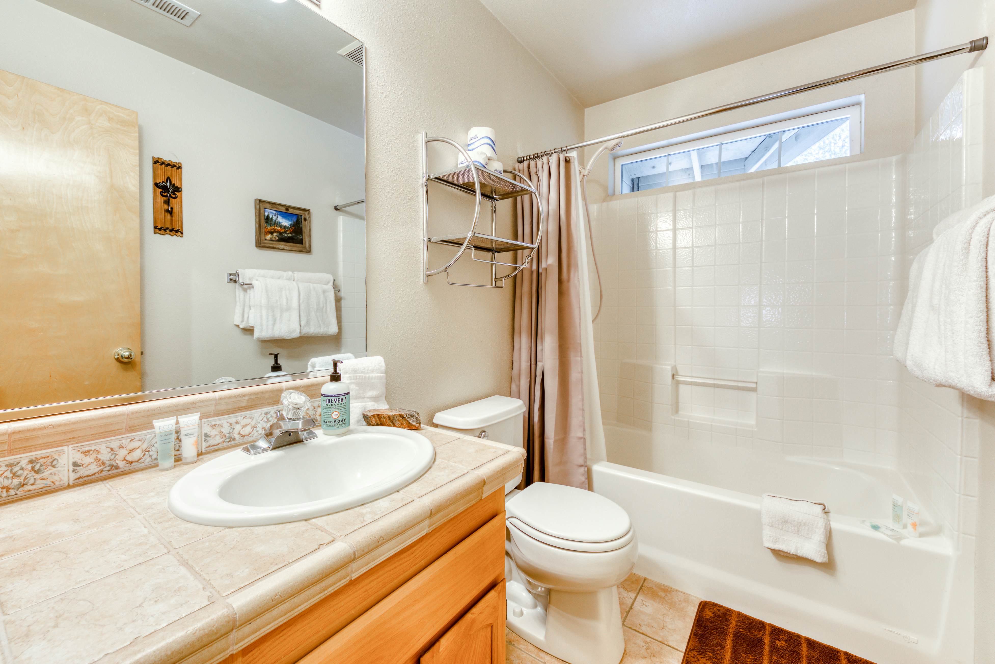 Clarks' Mountain Condo