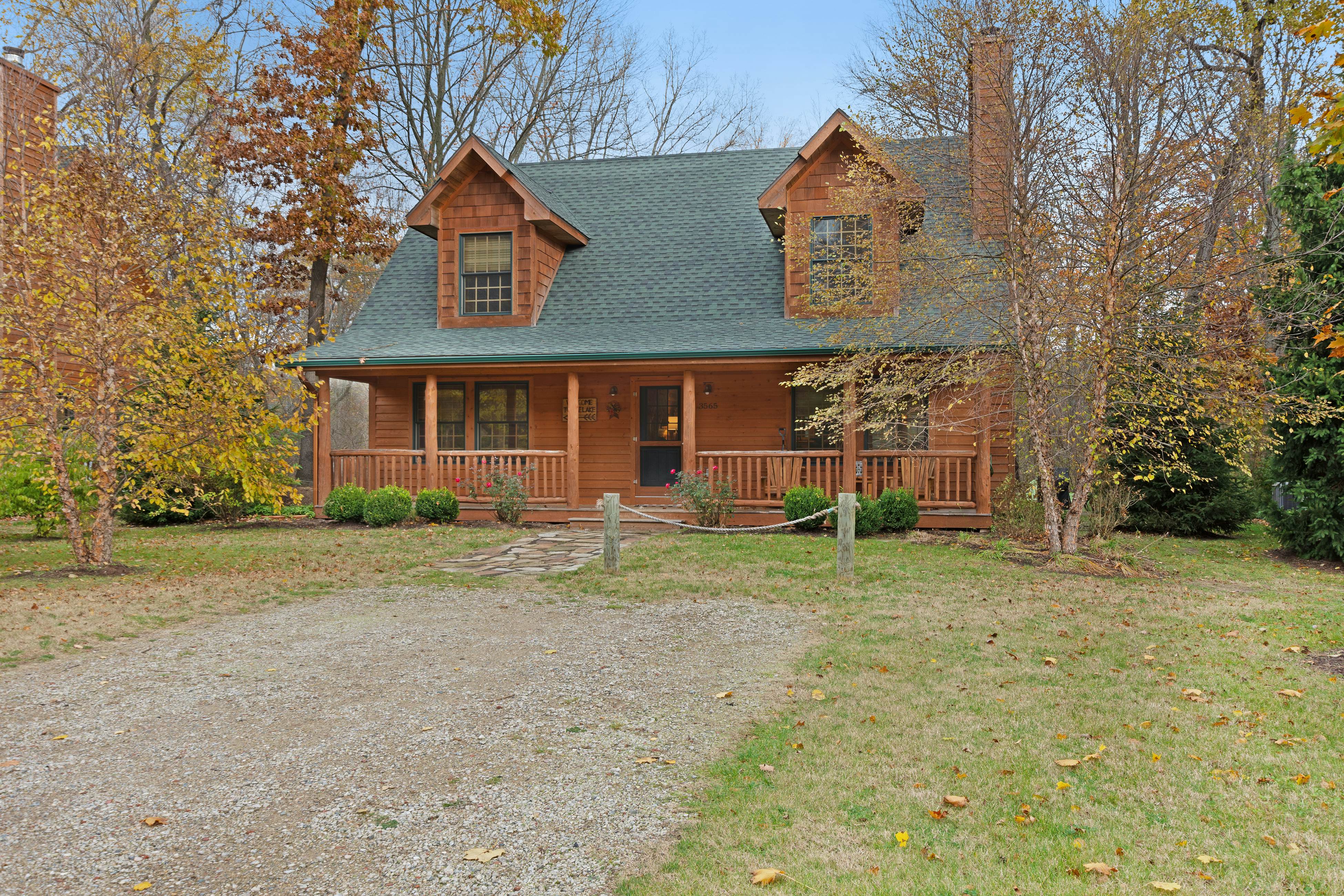 Kingfisher Cove Cabin 2