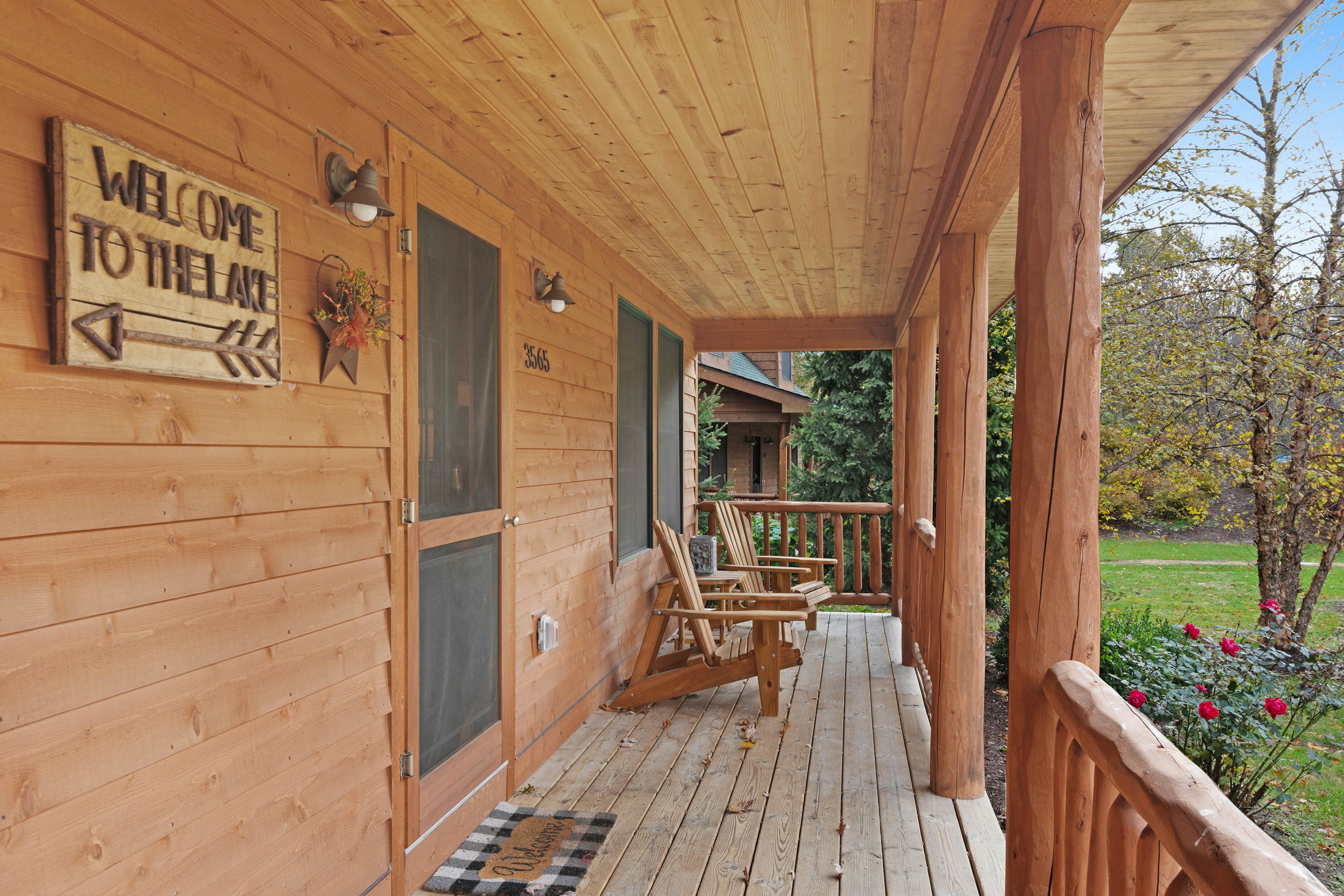 Kingfisher Cove Cabin 2