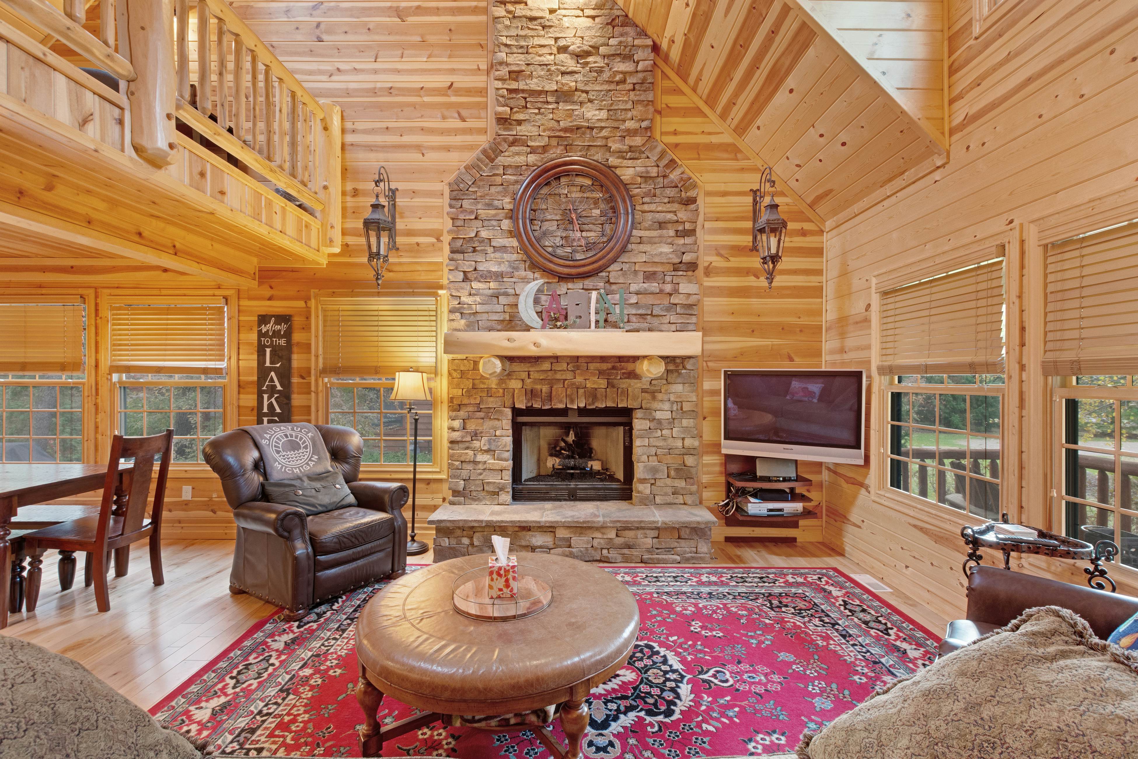 Kingfisher Cove Cabin 2