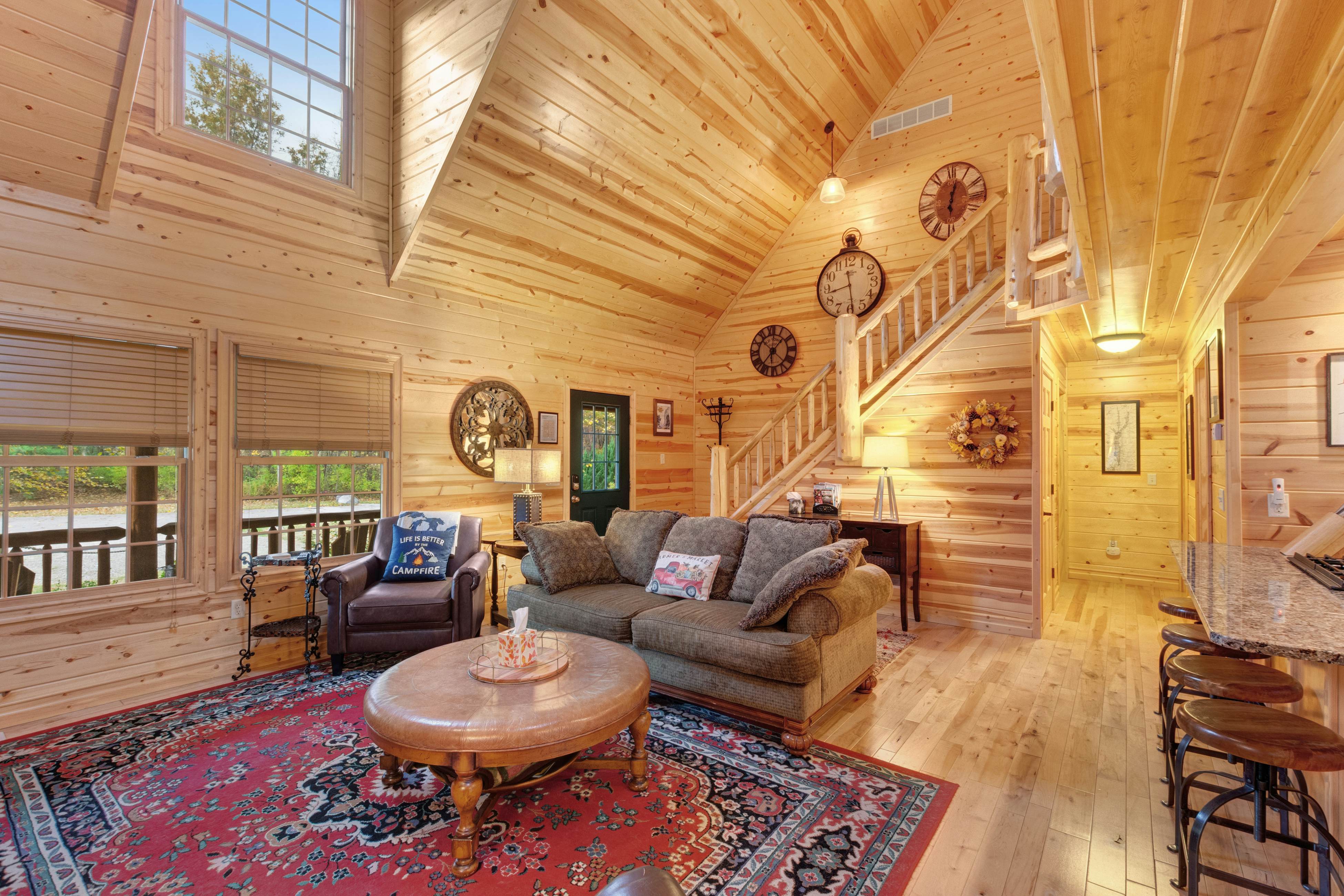 Kingfisher Cove Cabin 2