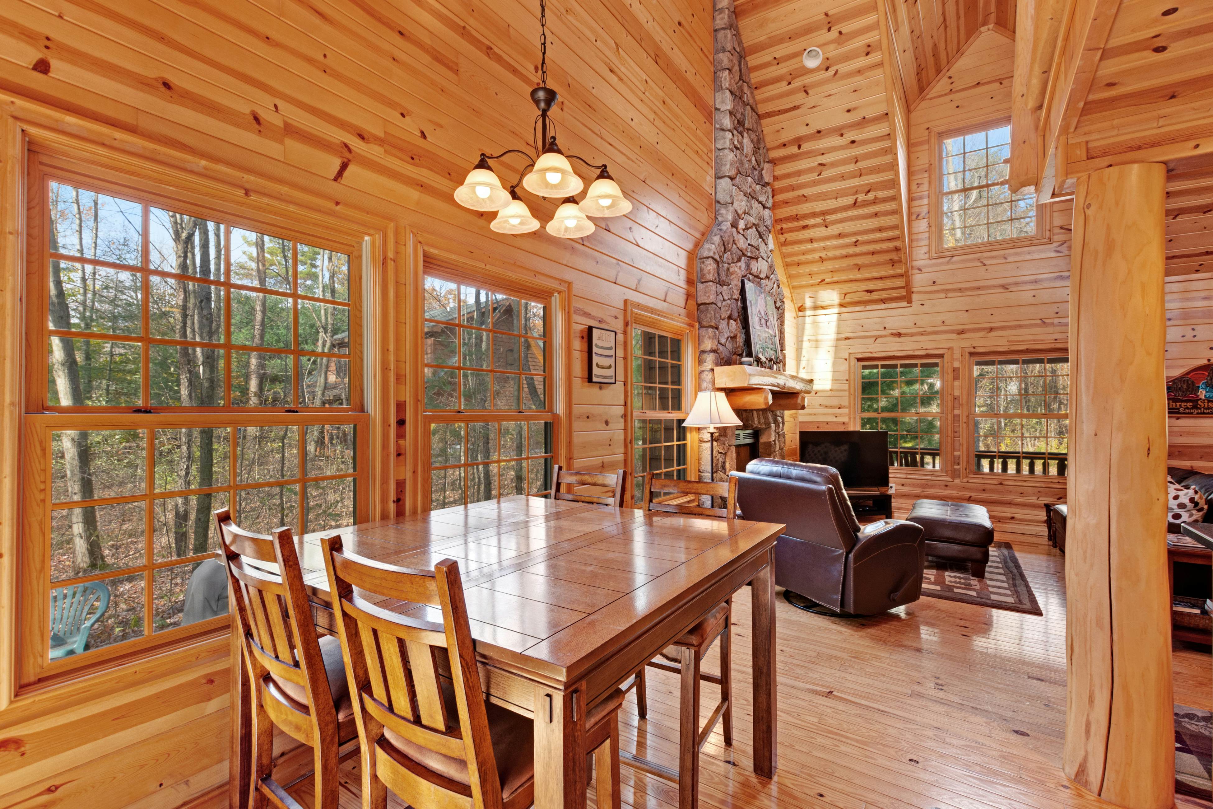 Kingfisher Cove Cabin 28