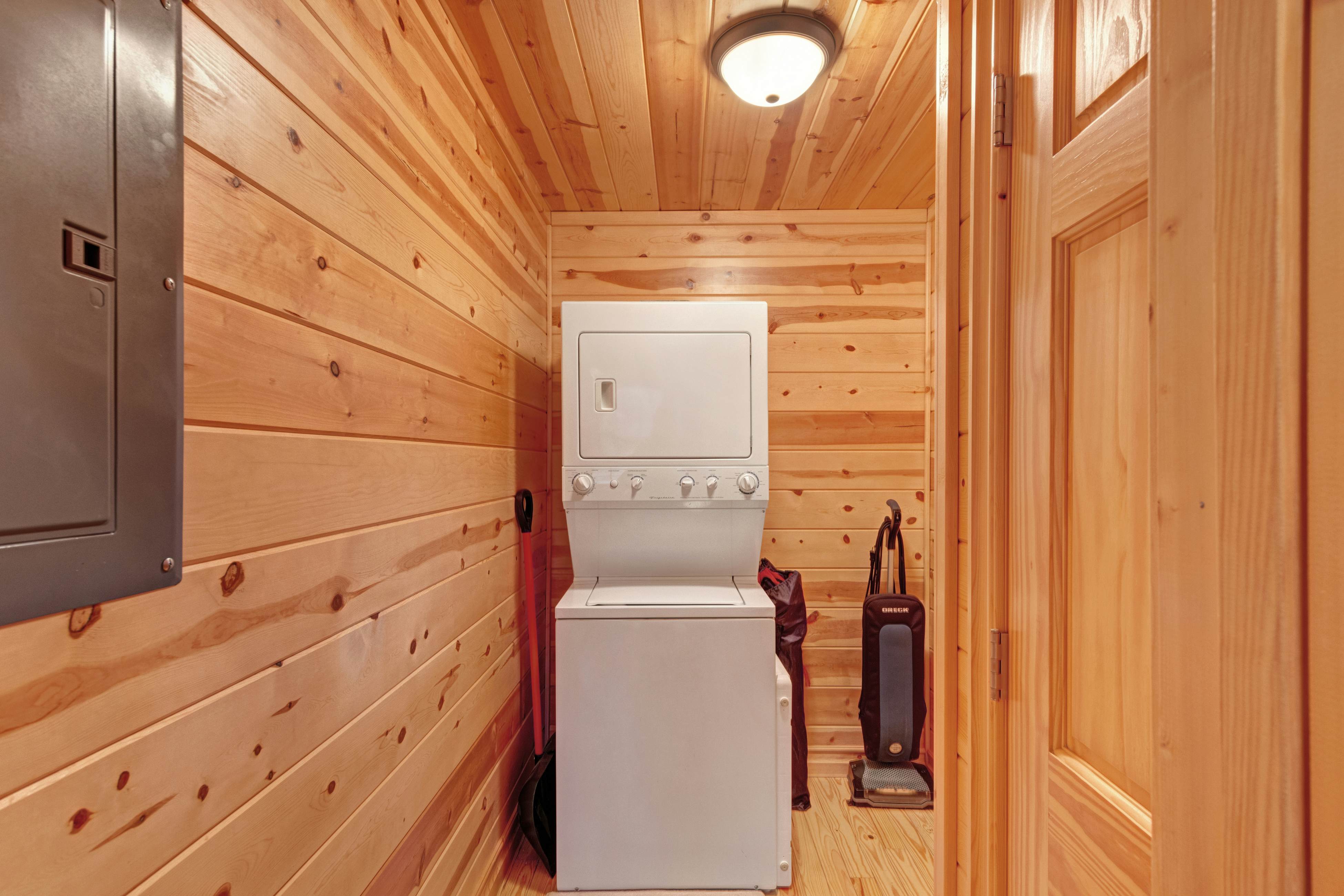 Kingfisher Cove Cabin 28