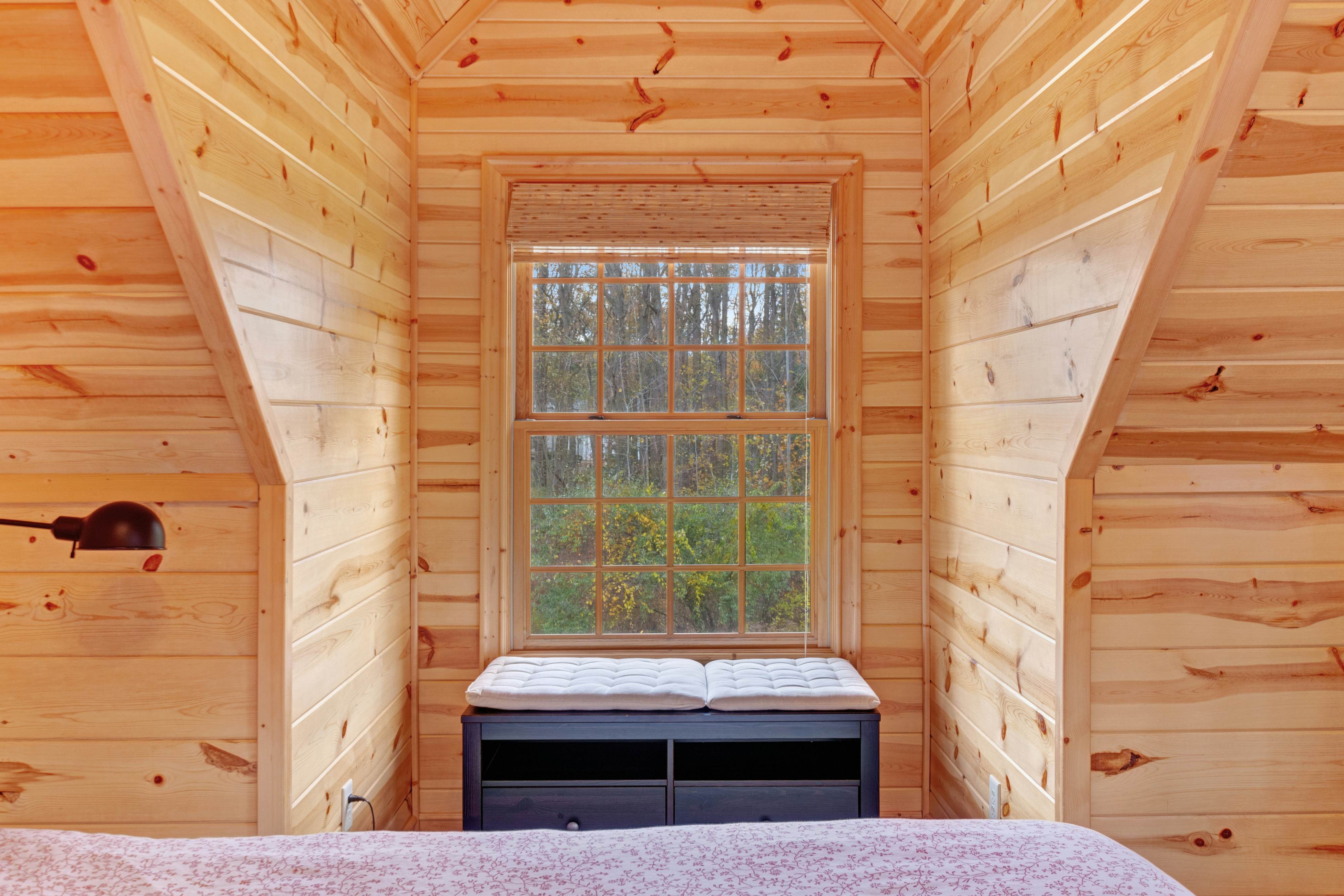 Kingfisher Cove Cabin 28