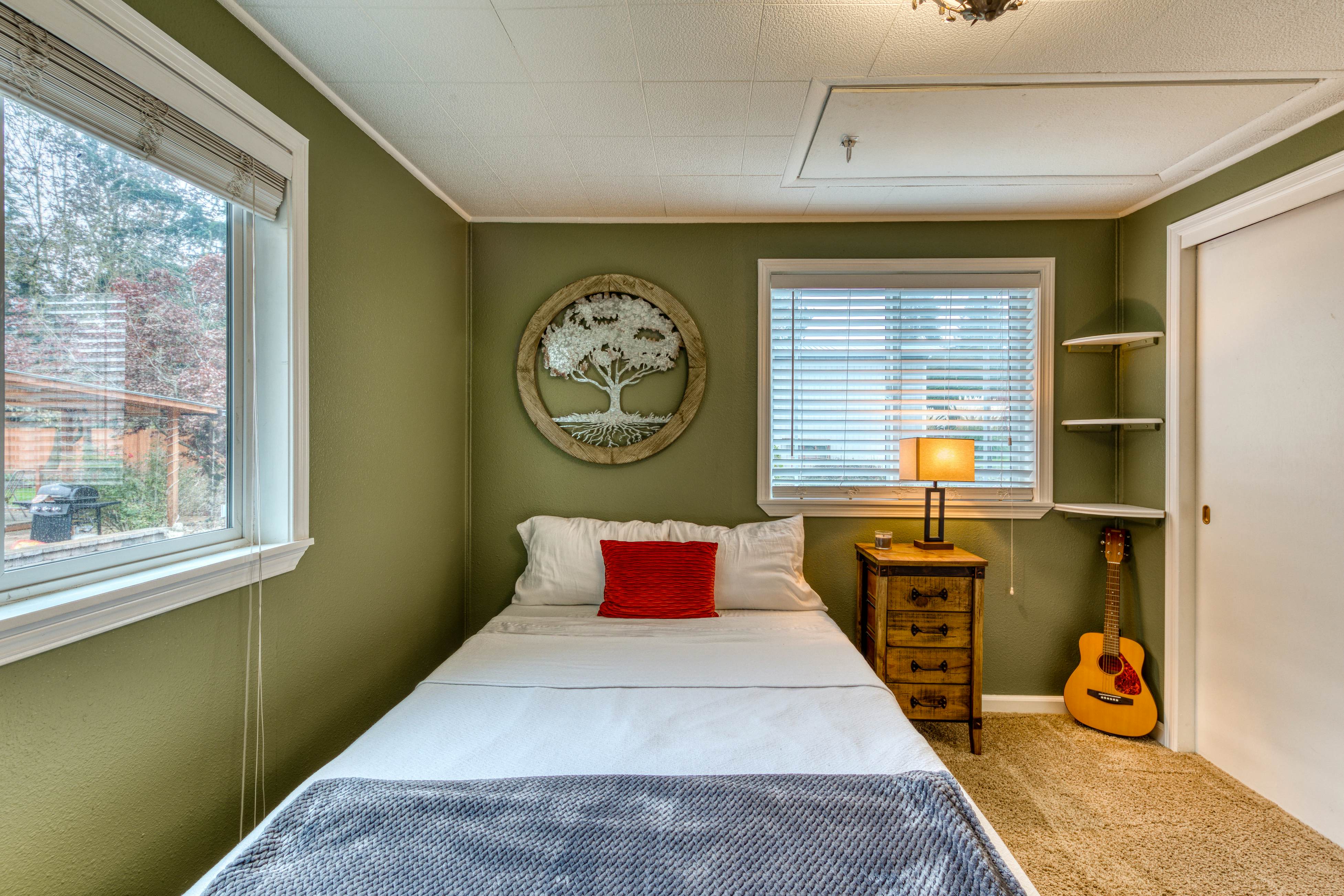 Cozy Coleman St Cottage