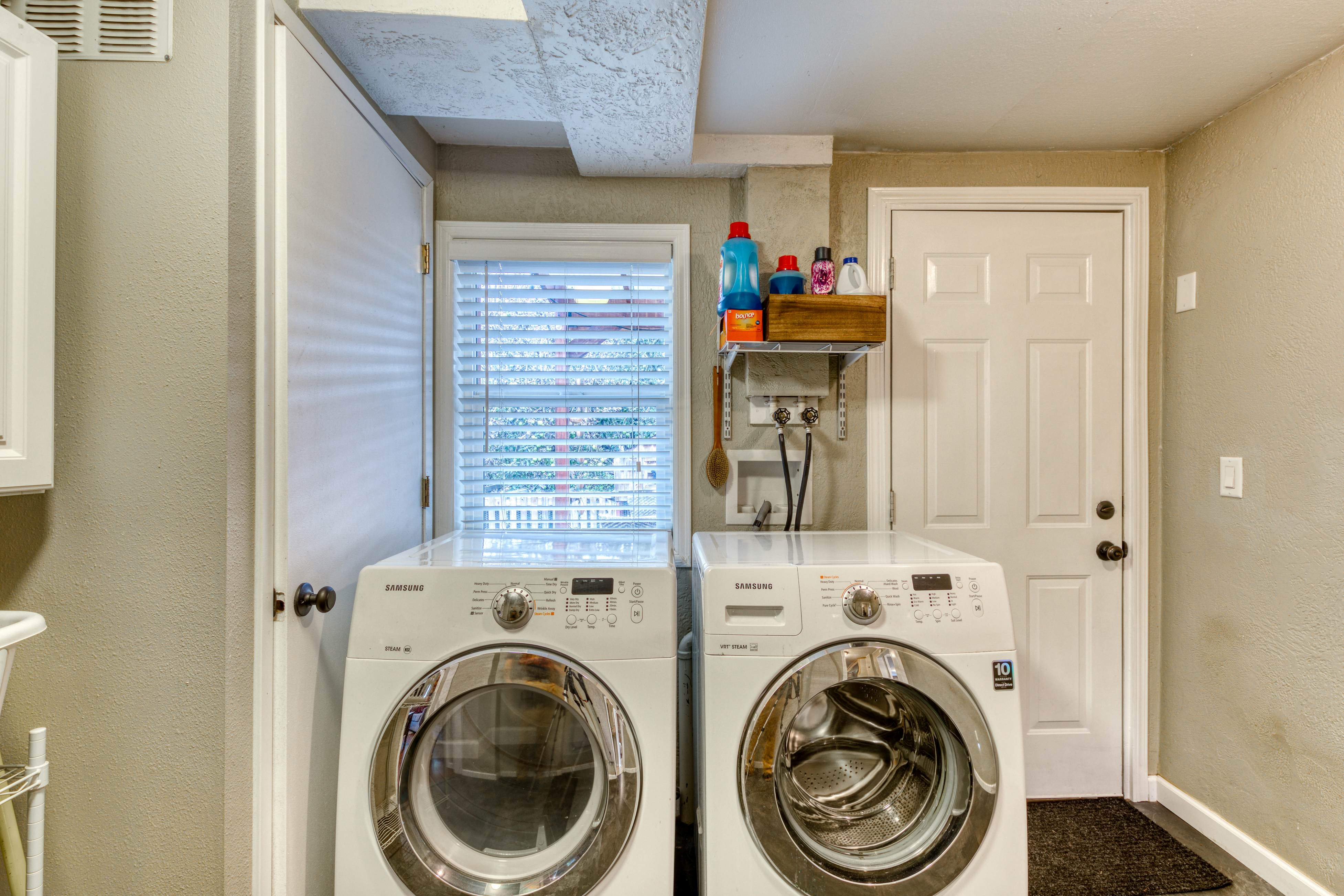 Cozy Coleman St Cottage