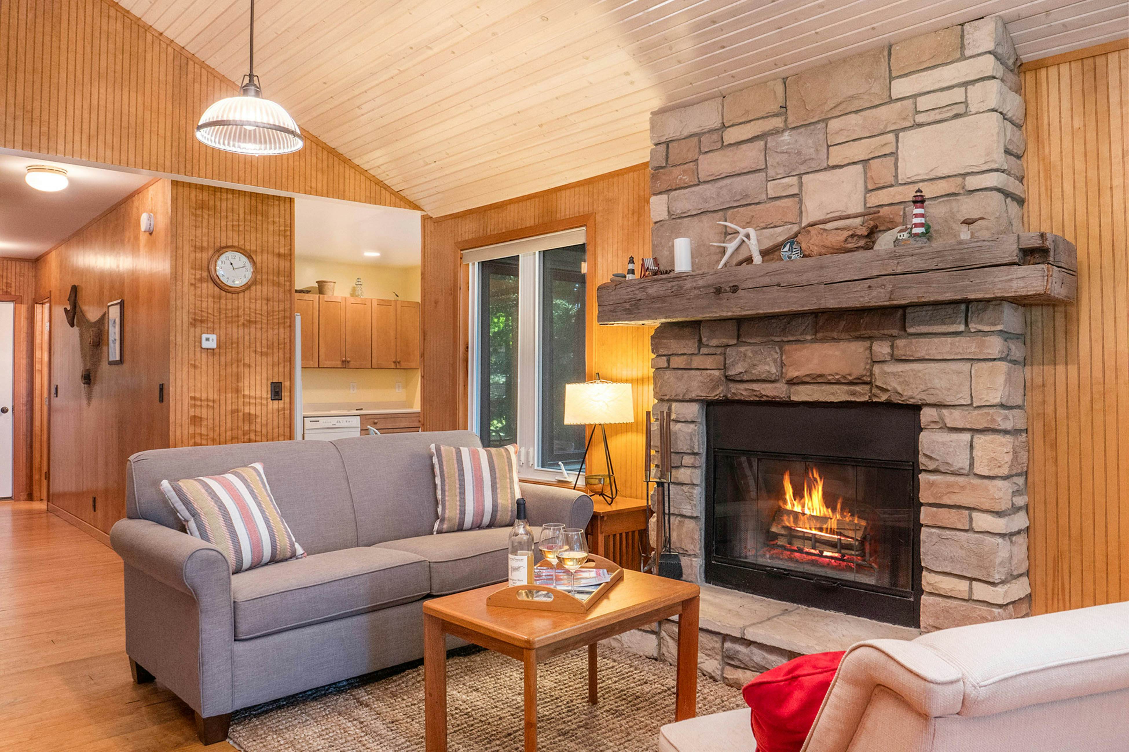 Beach Cottage 3 BD Fennville, MI Vacation Rental Vacasa