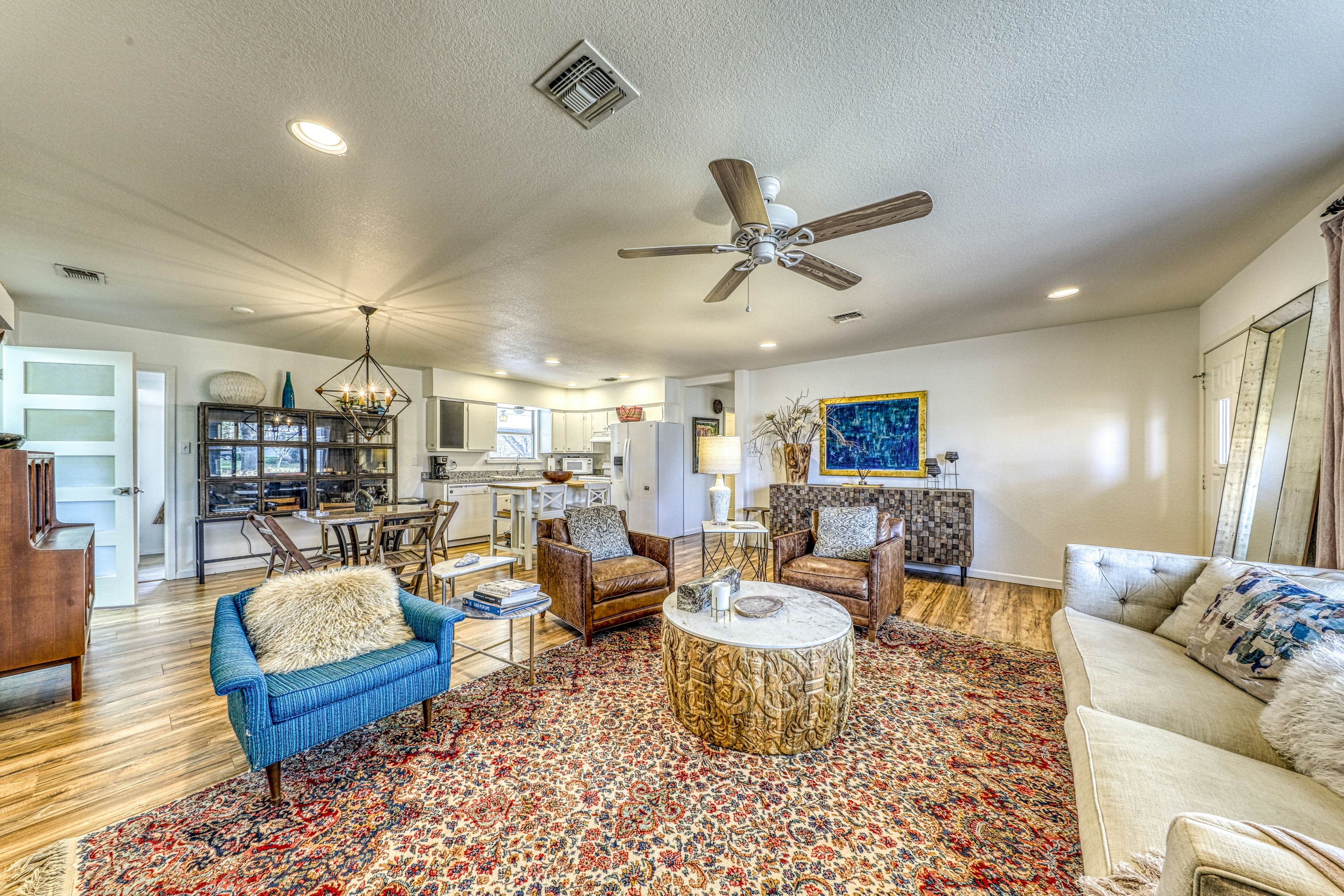 Frieden Haus 2 BD Fredericksburg, TX Vacation Rental Vacasa