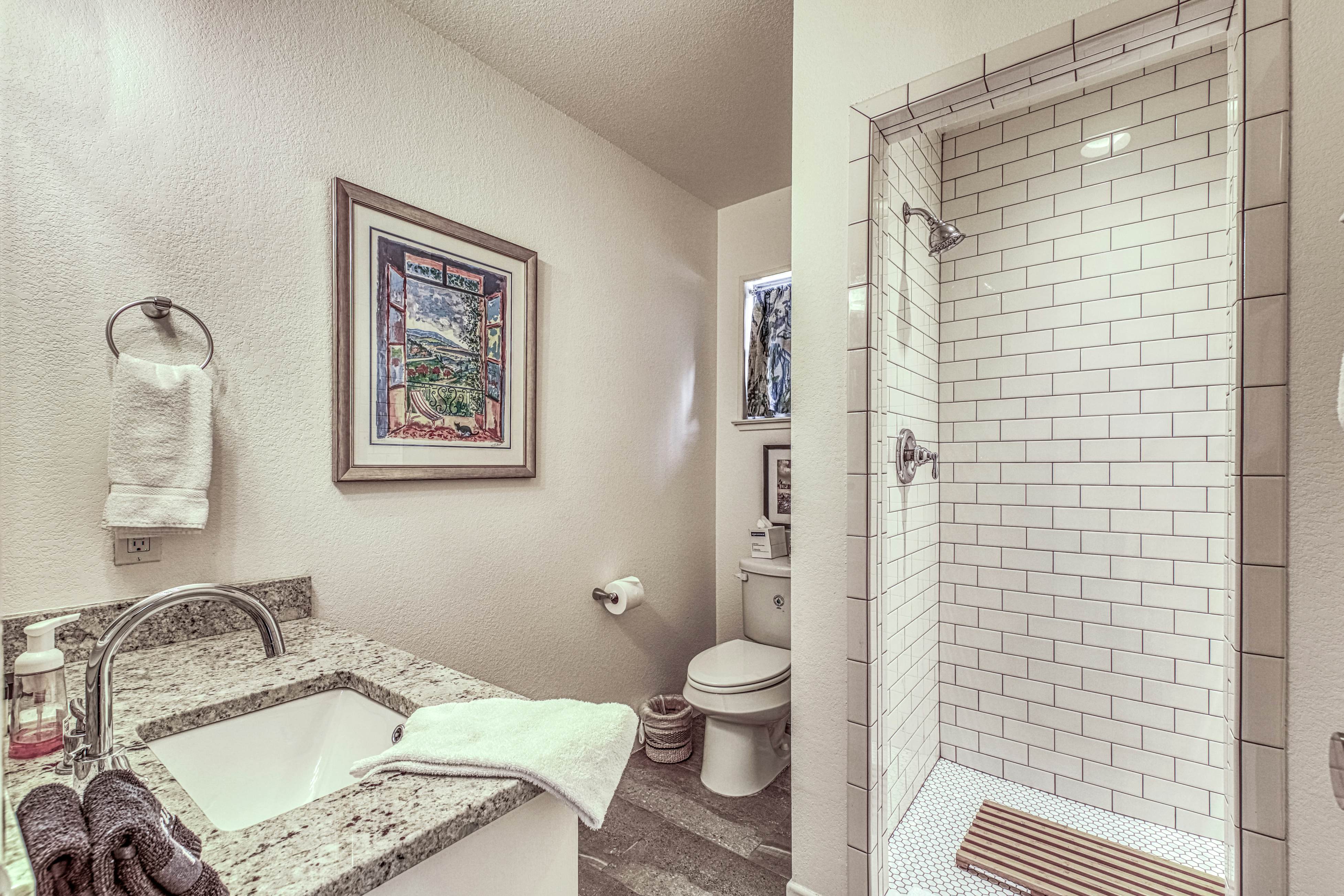 Frieden Haus 2 BD Fredericksburg, TX Vacation Rental Vacasa