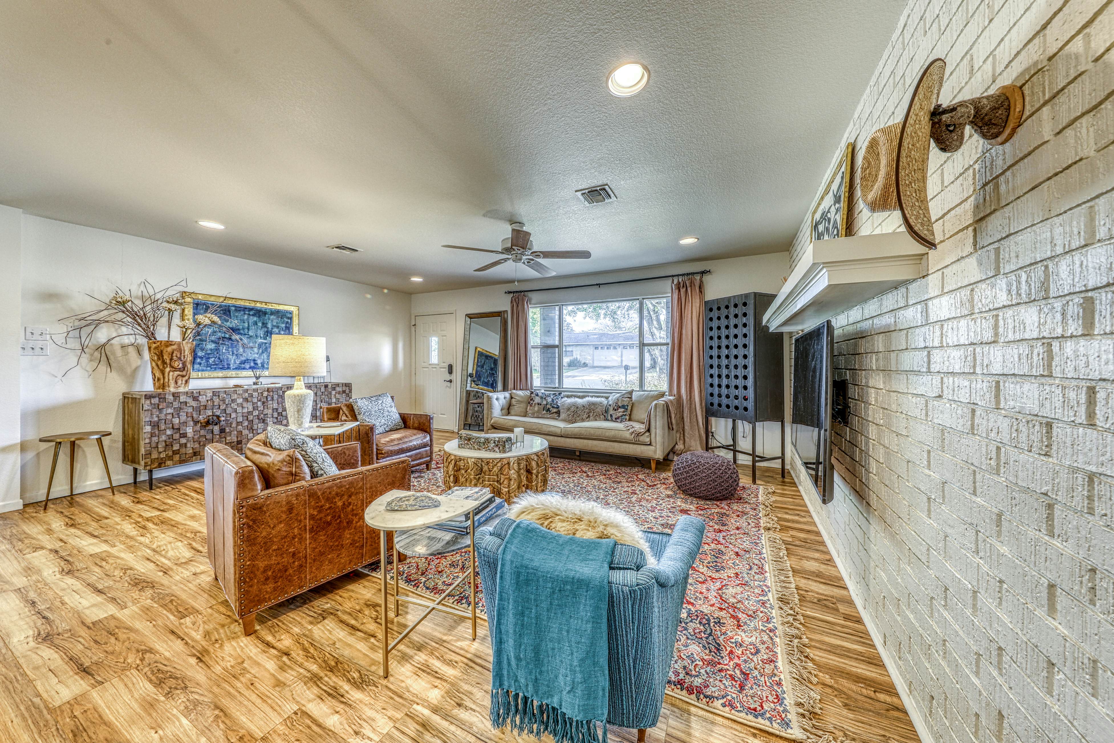 Frieden Haus 2 BD Fredericksburg, TX Vacation Rental Vacasa