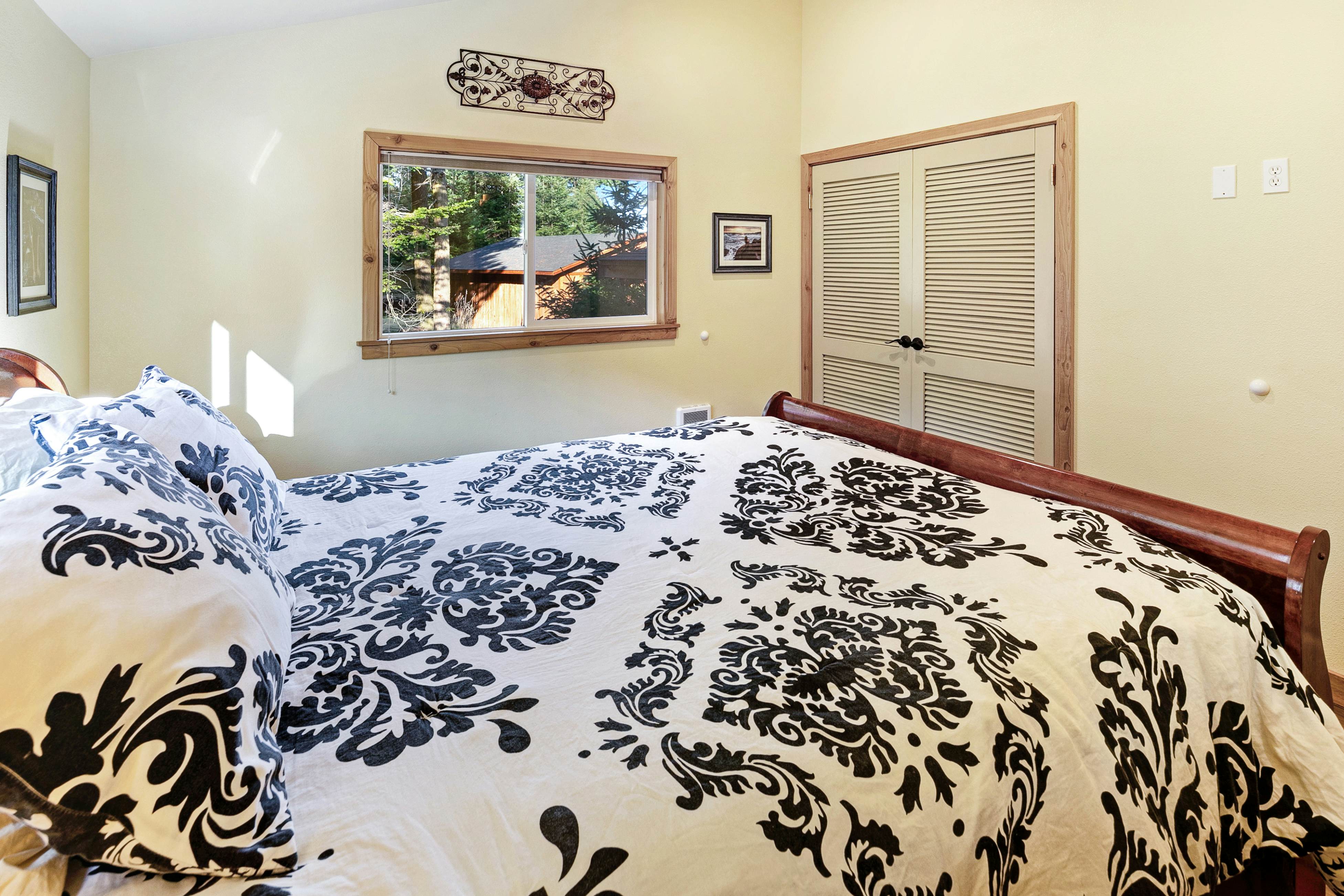 Obstruction Pass Cottage