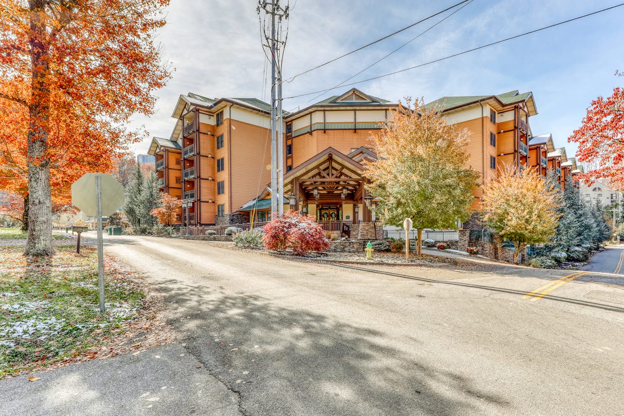 Baskins Creek 211 2 BD Vacation Rental in Gatlinburg, TN Vacasa