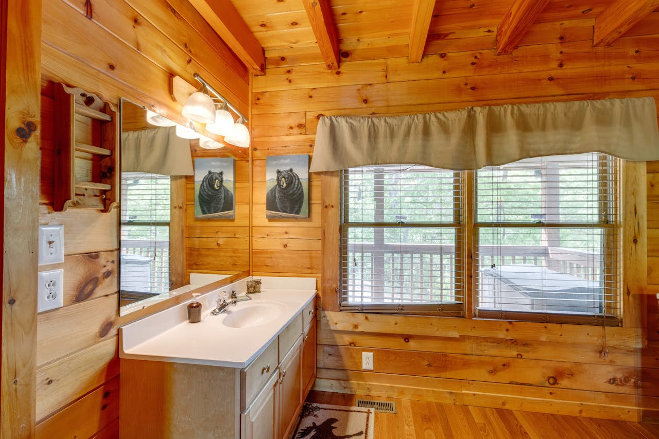 Moose Creek Lodge | 4 BD Vacation Rental in Pigeon Forge ...