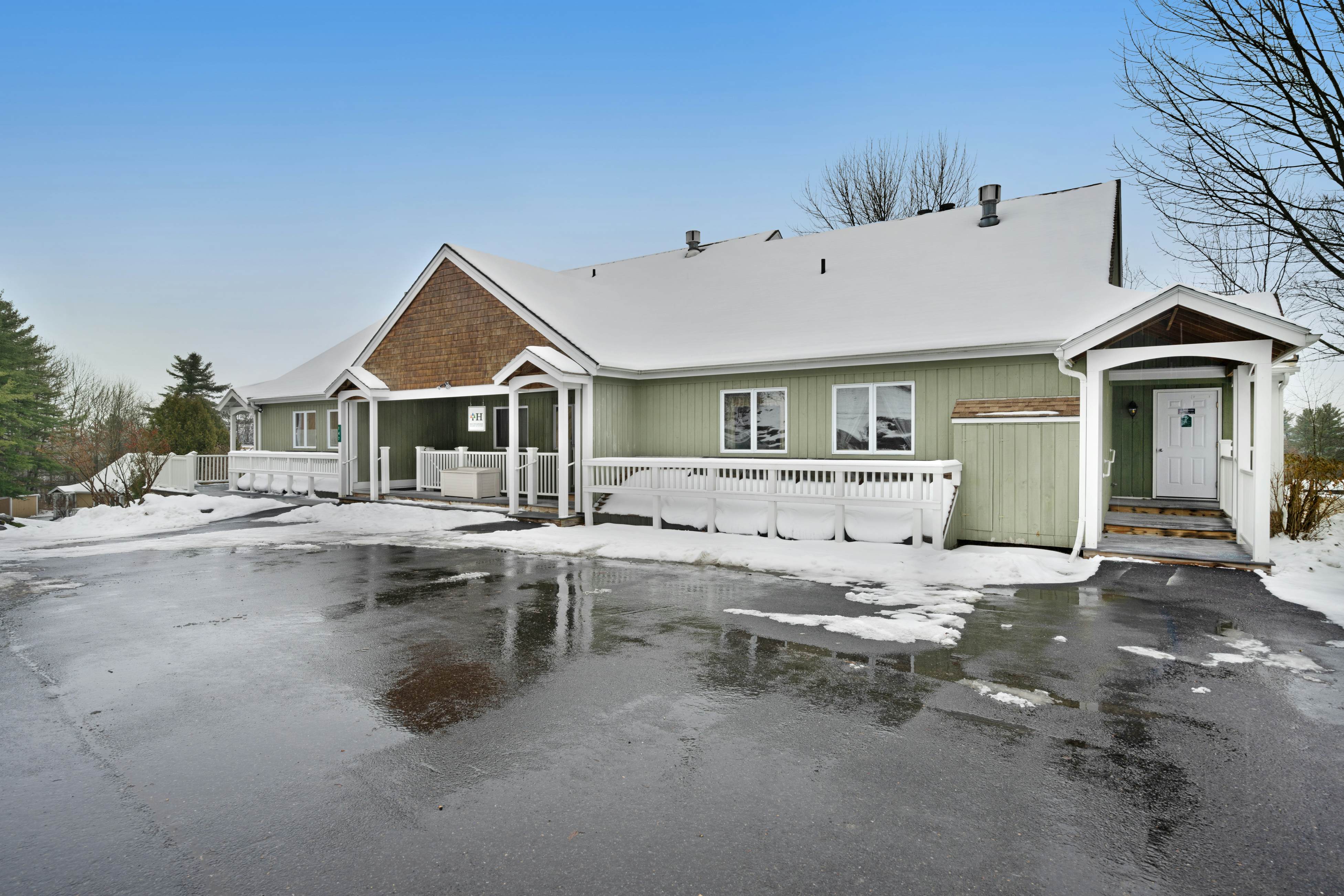 Mountainside Resort H203