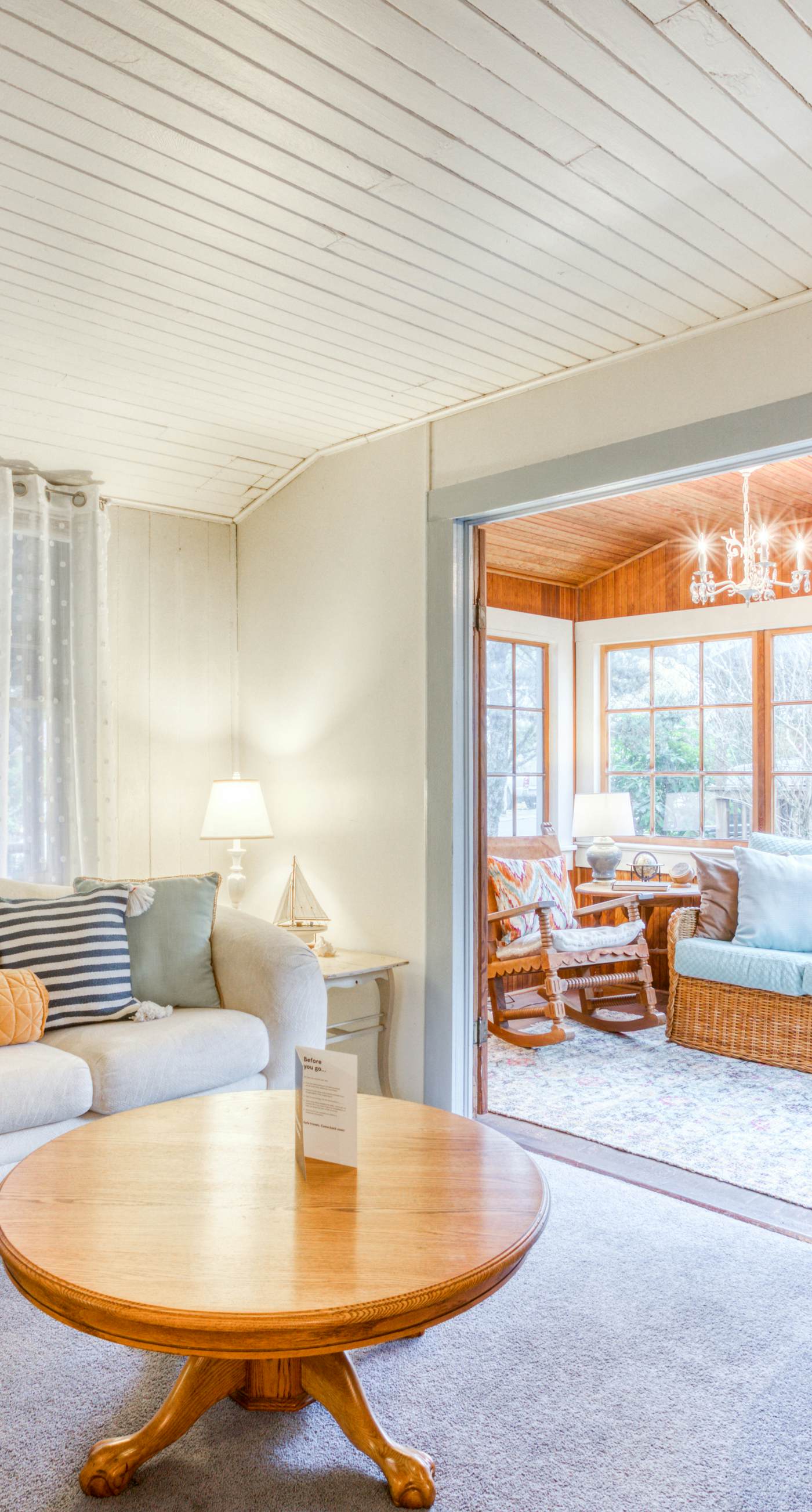 Seaside Classic Cozy Bungalow