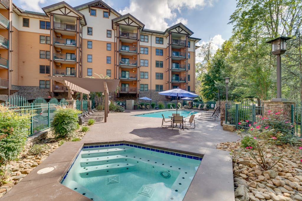 Baskins Creek Condos Vacation Rentals Gatlinburg Tn Vacasa