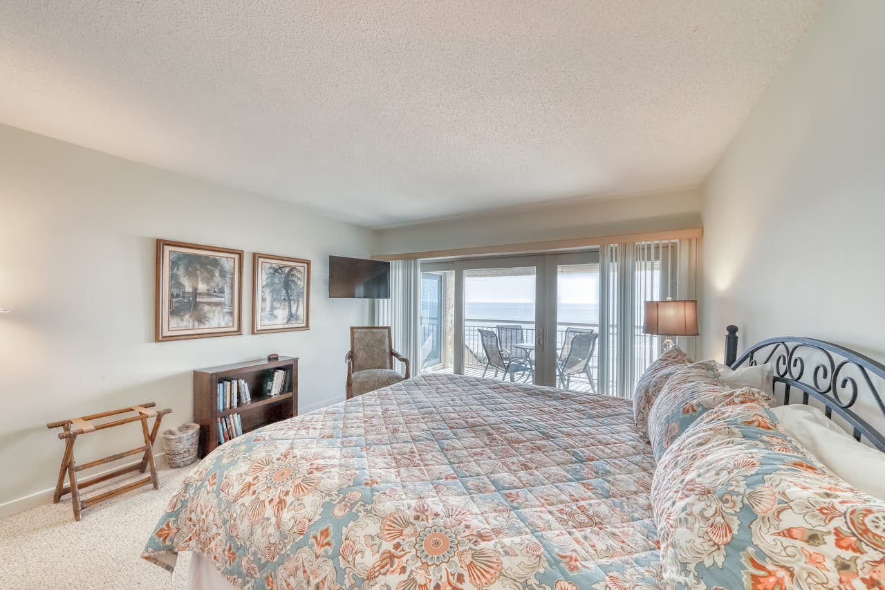 Captains Walk 426 2 BD Vacation Rental in Hilton Head, SC Vacasa