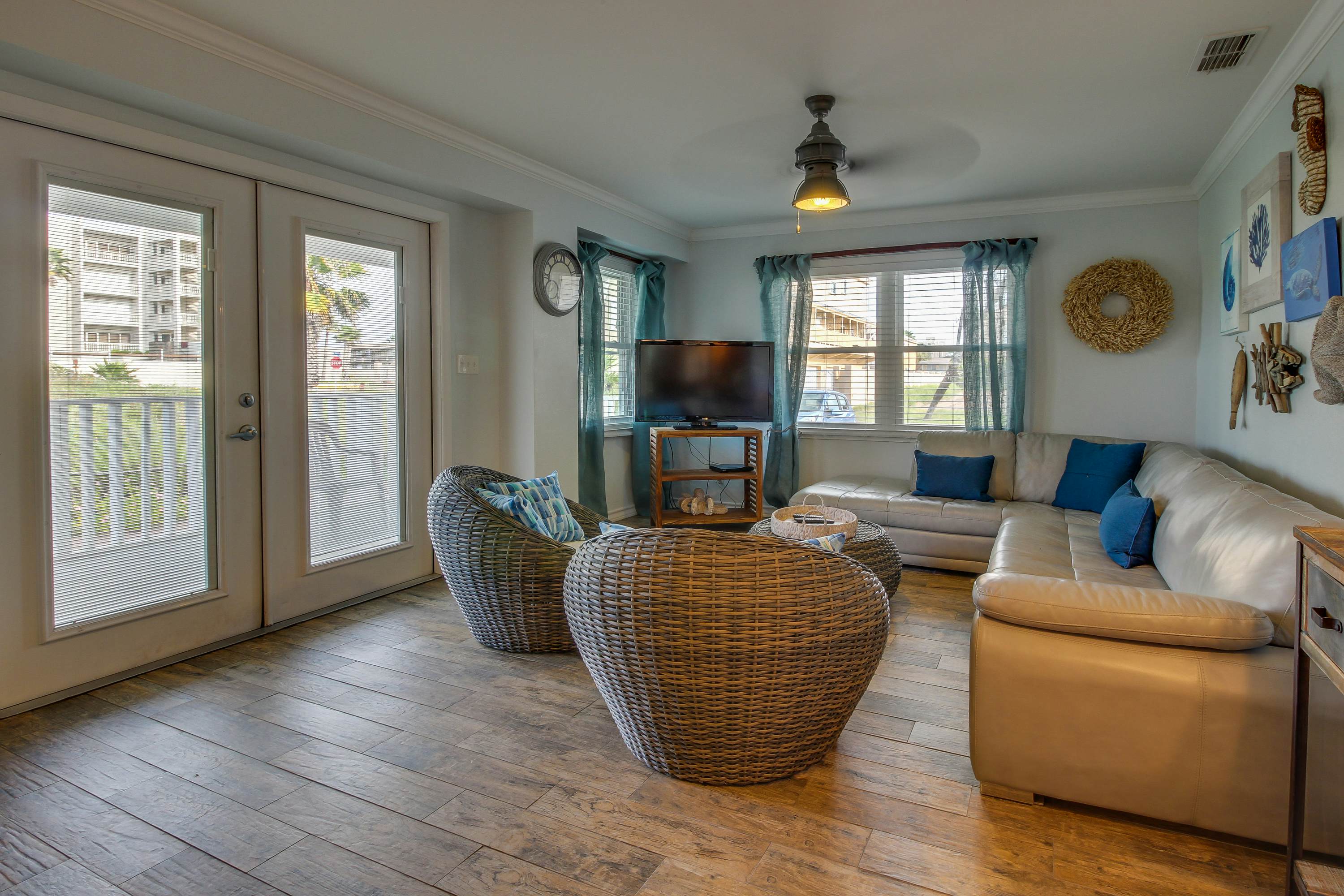 Mezquite House Downstairs