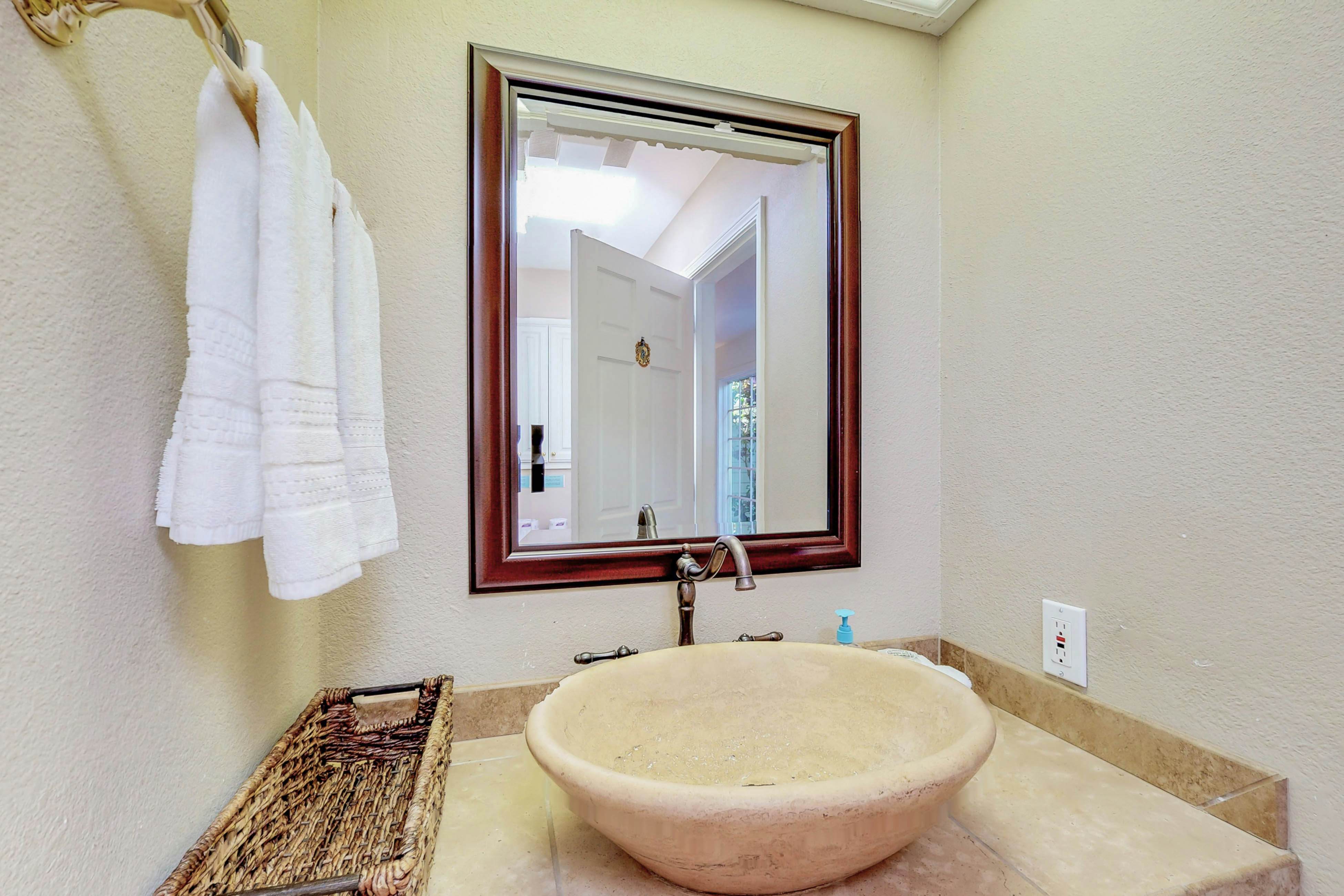 Whalerock Luxury Home